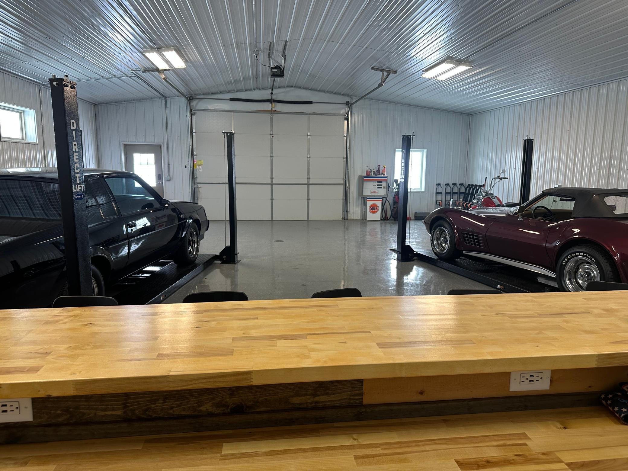 11101 Toy Box Lane Property Photo 3