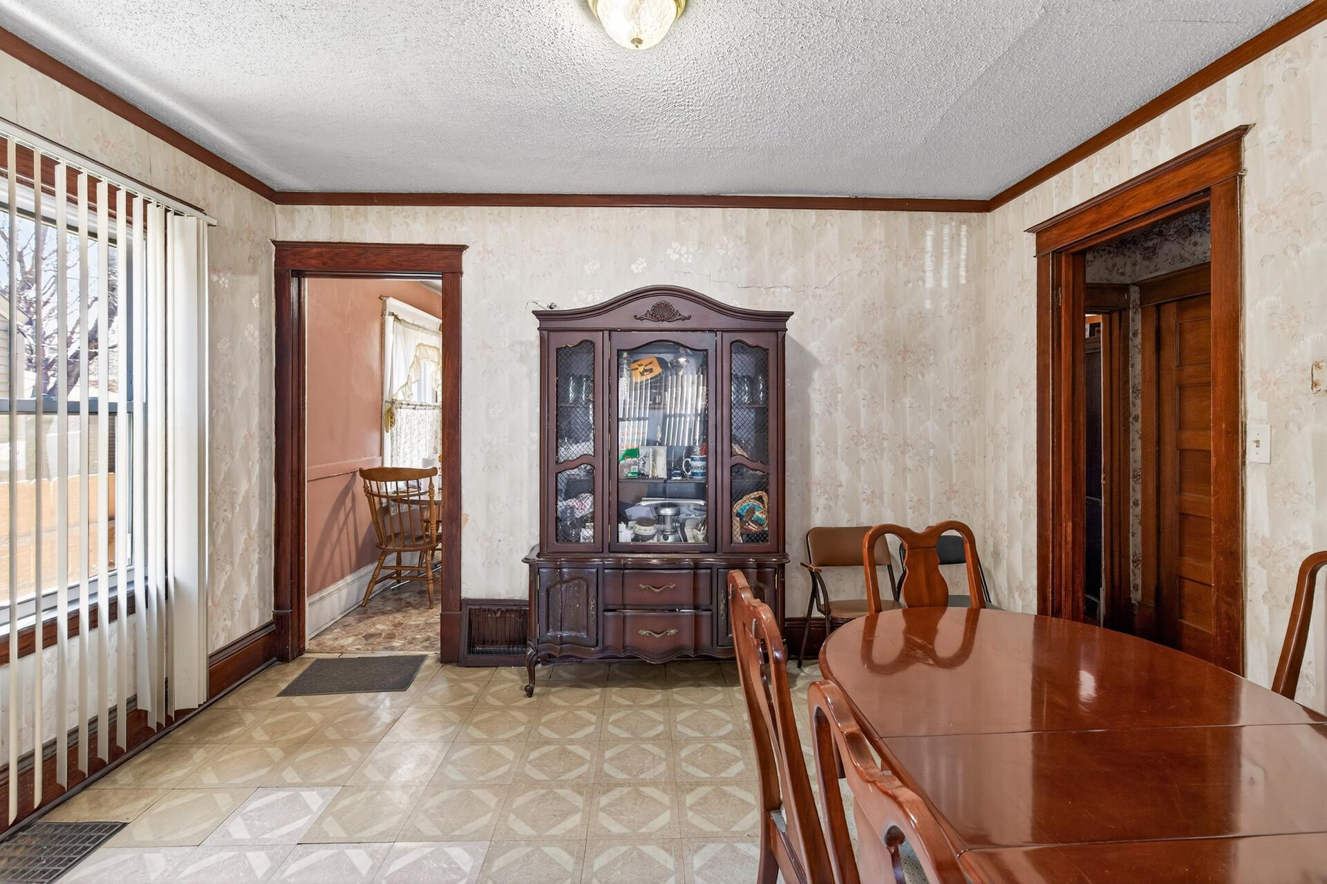 790 Geranium Avenue E Property Photo 8