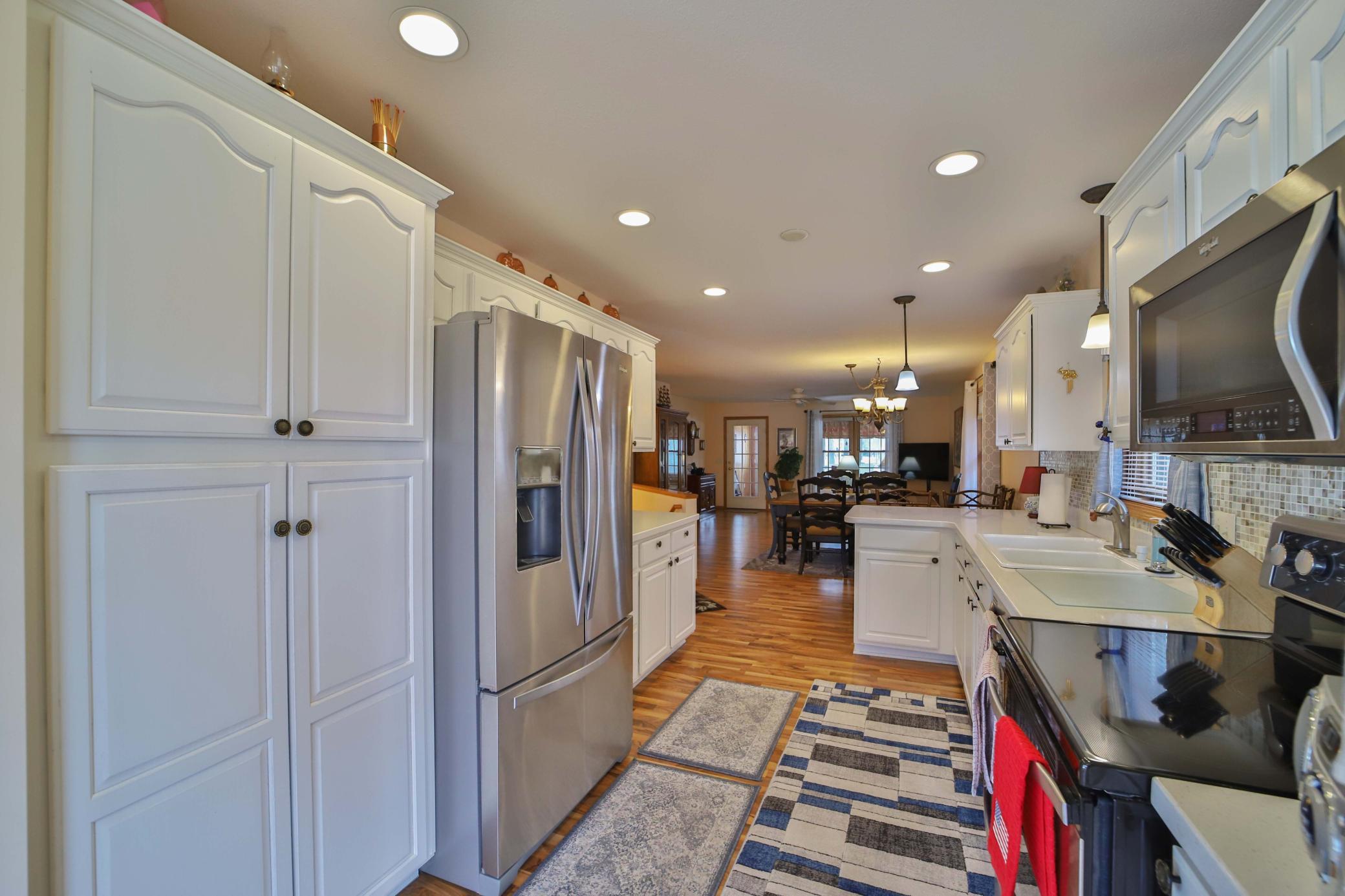 14330 Northwoods Drive Property Photo 3