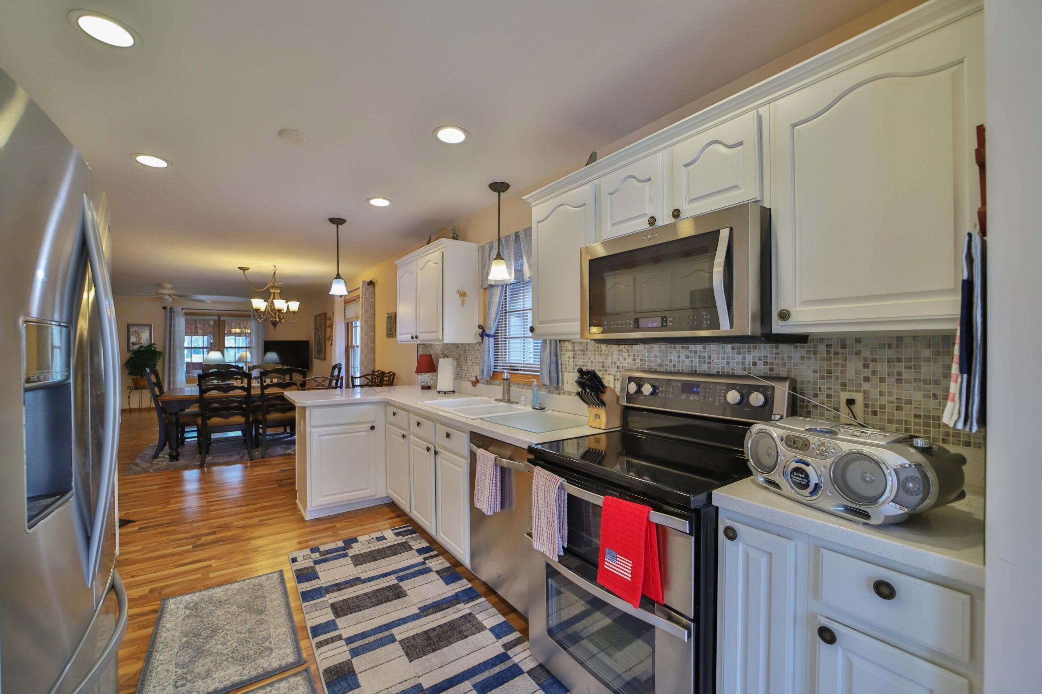 14330 Northwoods Drive Property Photo 4