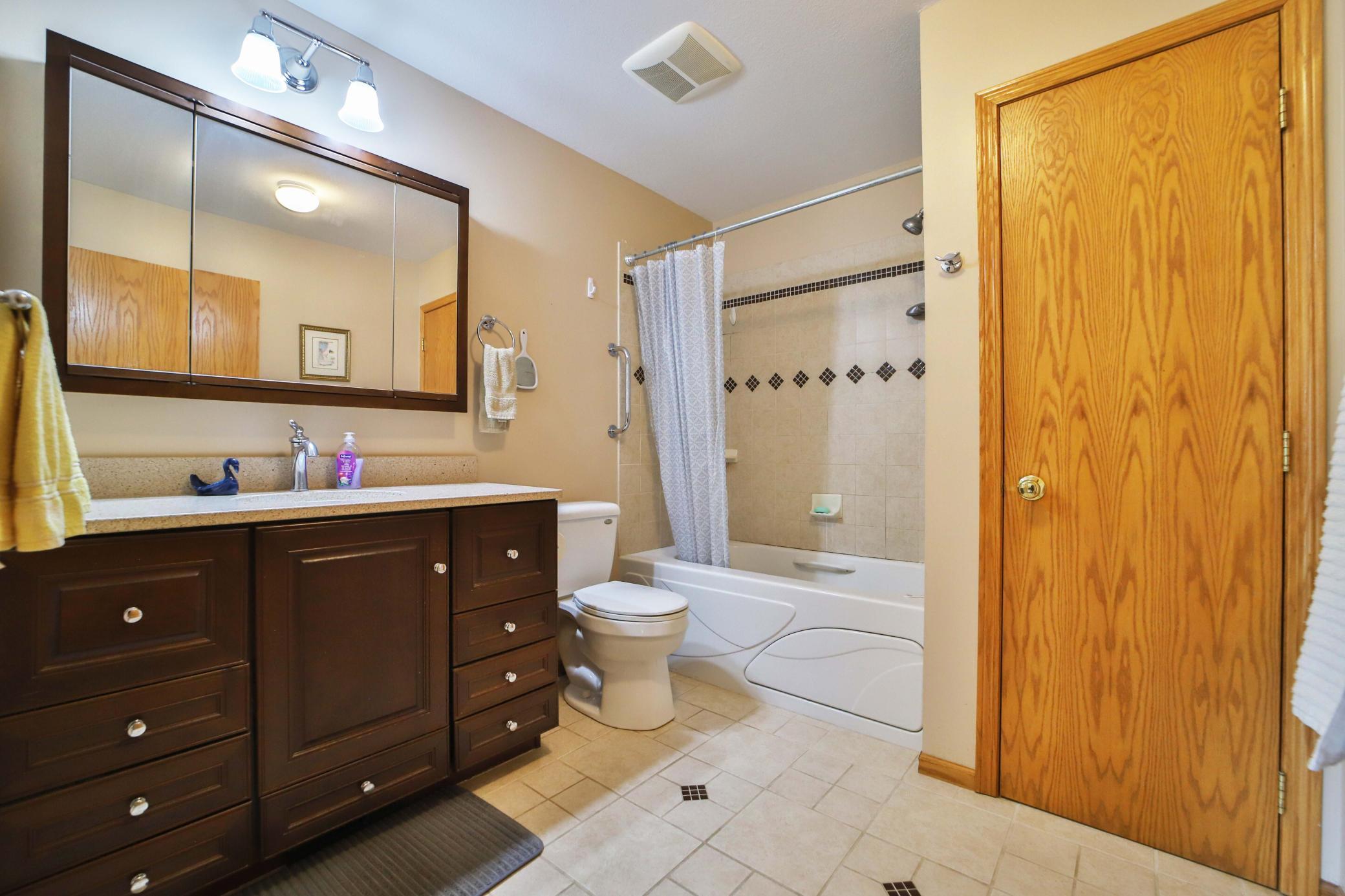 14330 Northwoods Drive Property Photo 16