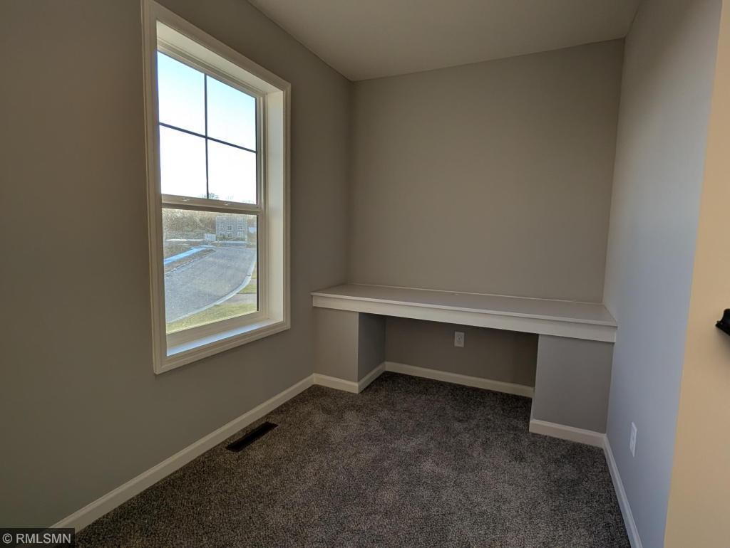 10538 Goodview Avenue S Property Photo 6
