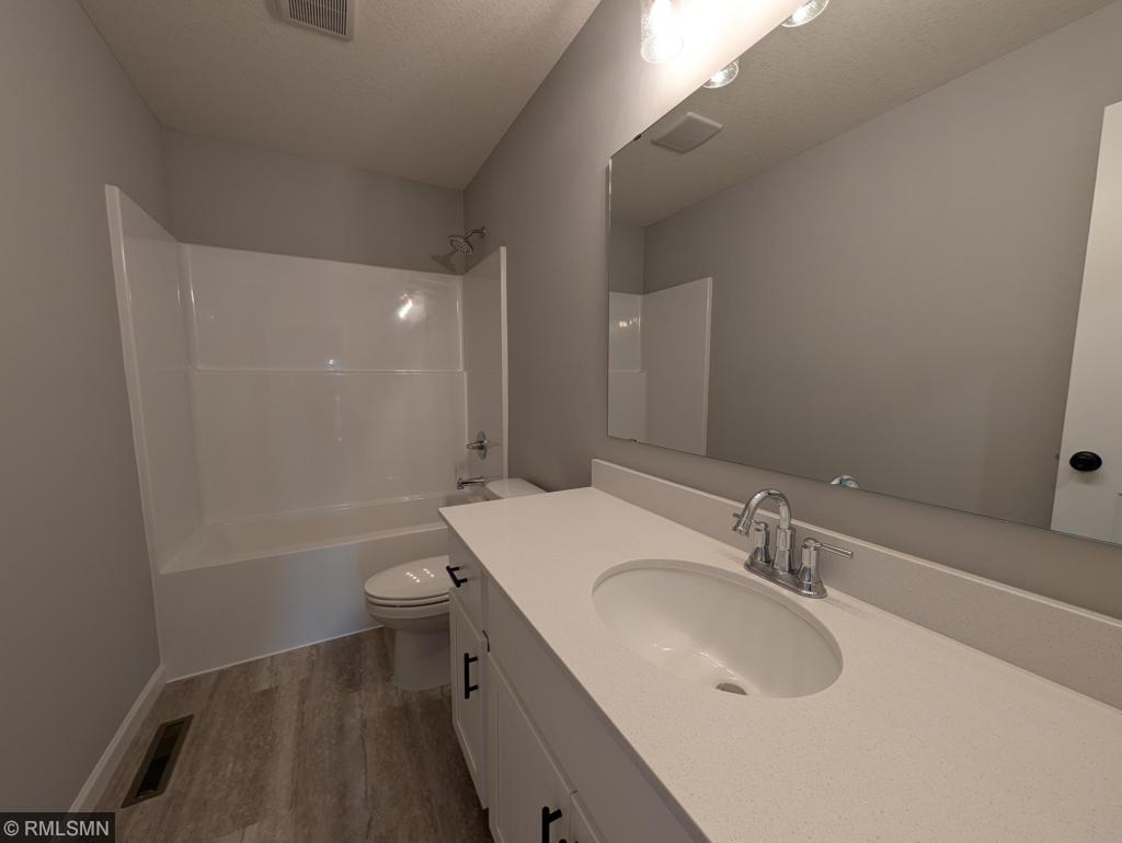 10538 Goodview Avenue S Property Photo 10