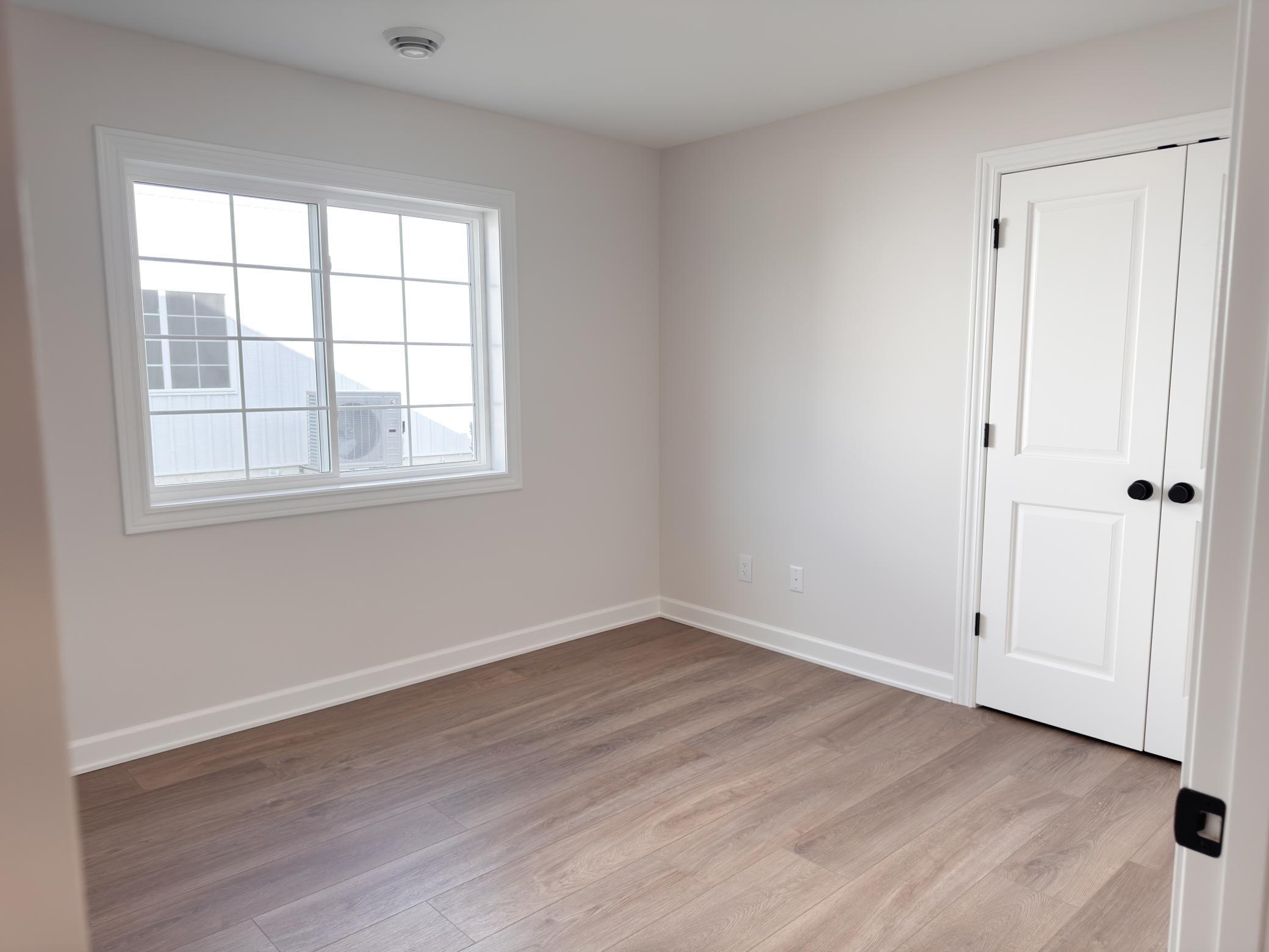 718 South Division Street Property Photo 16