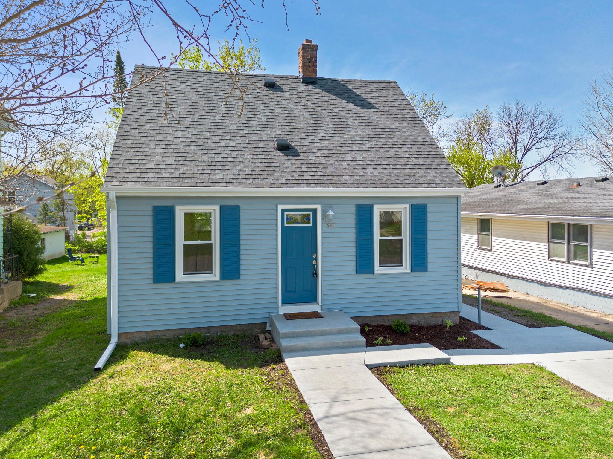 440 Nebraska Avenue E Property Photo 1