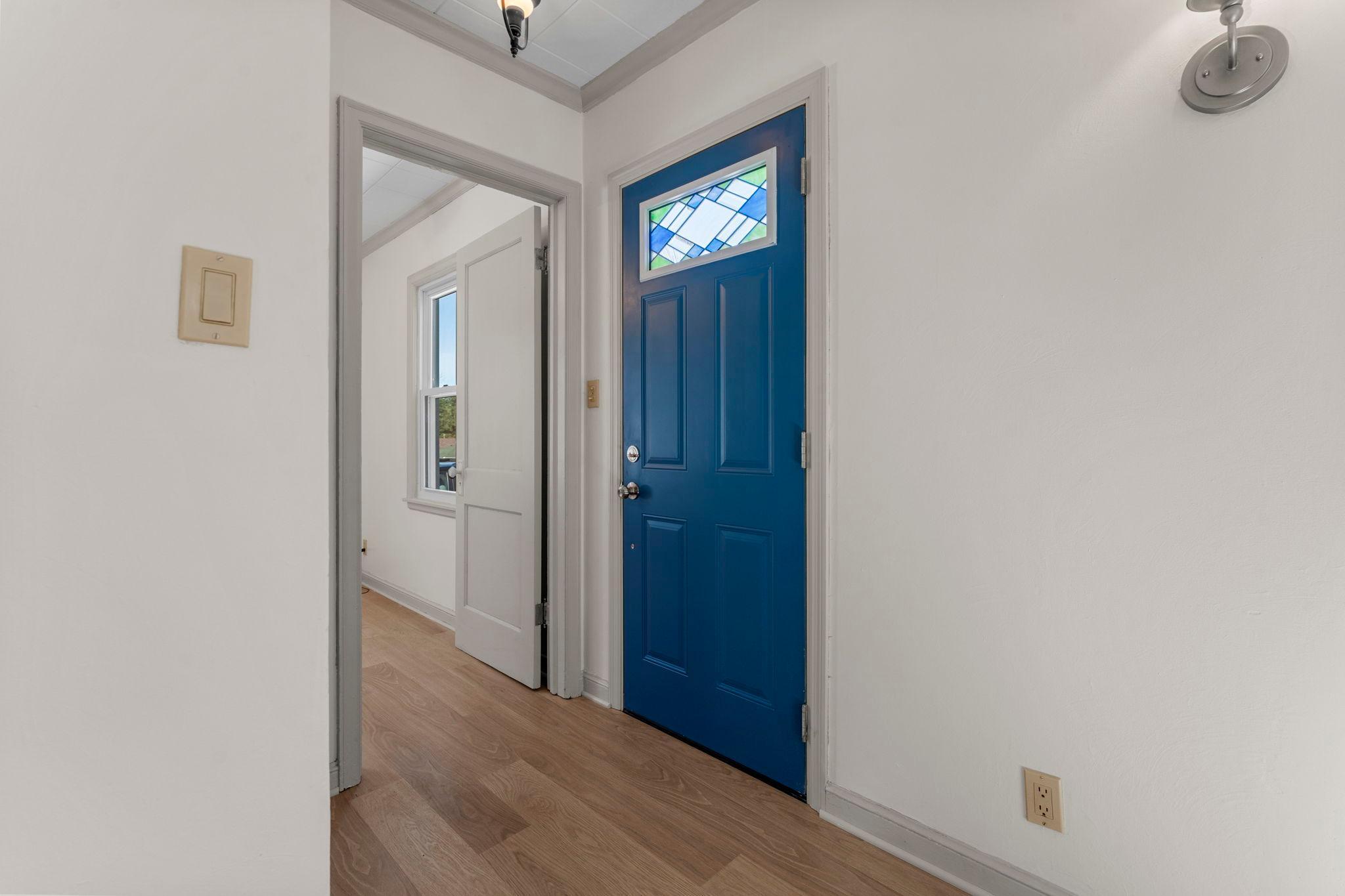 440 Nebraska Avenue E Property Photo 14