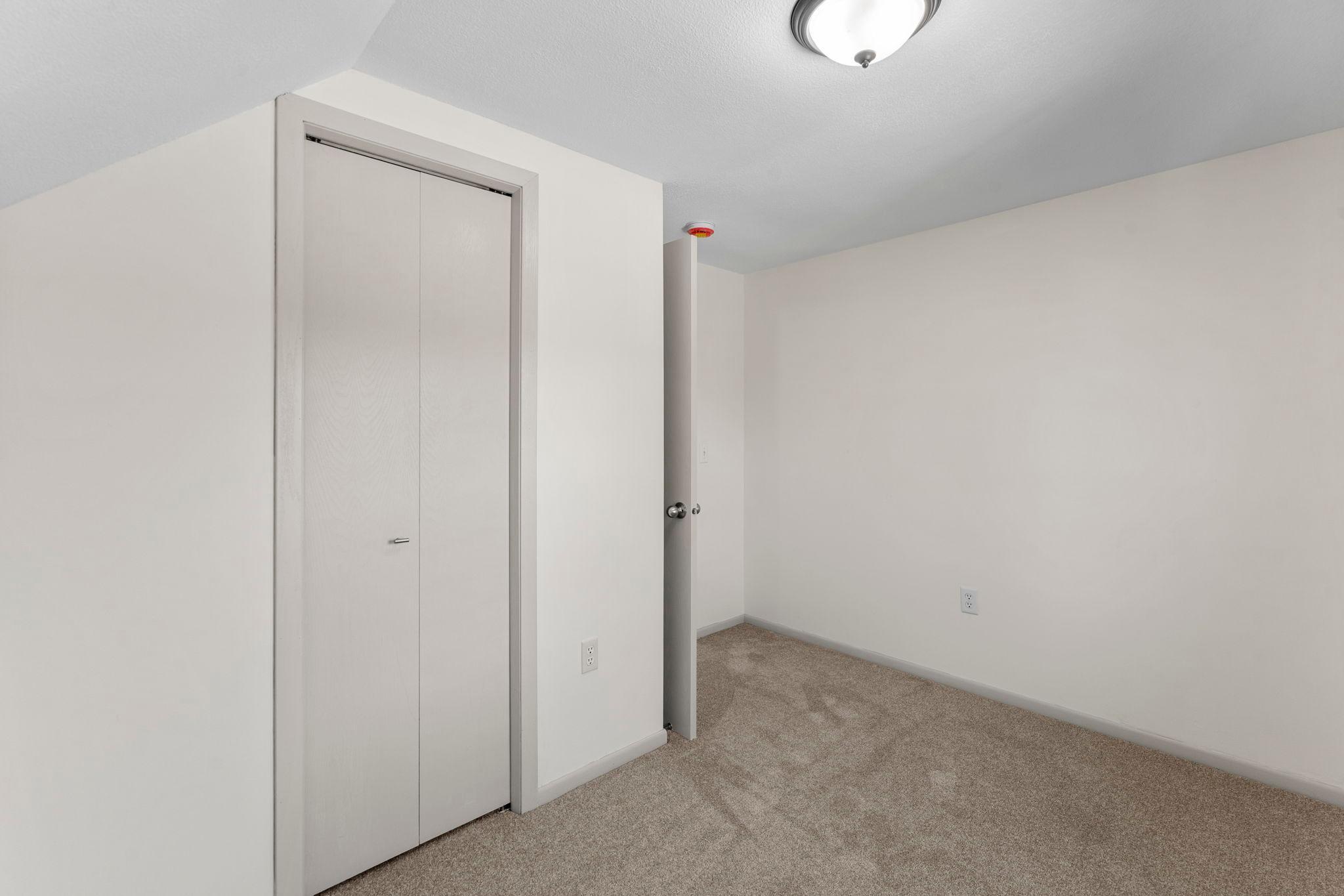 440 Nebraska Avenue E Property Photo 31