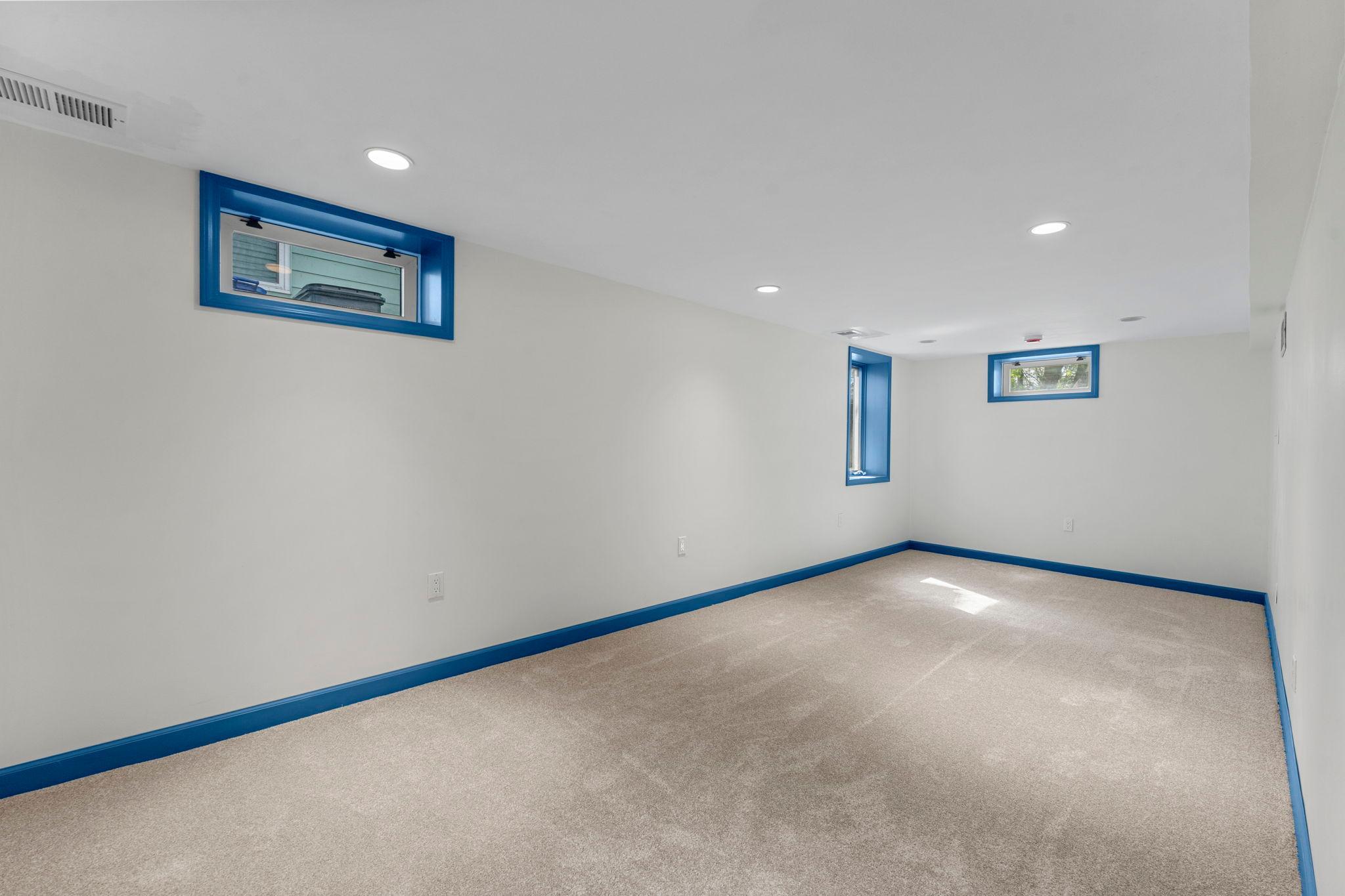 440 Nebraska Avenue E Property Photo 39