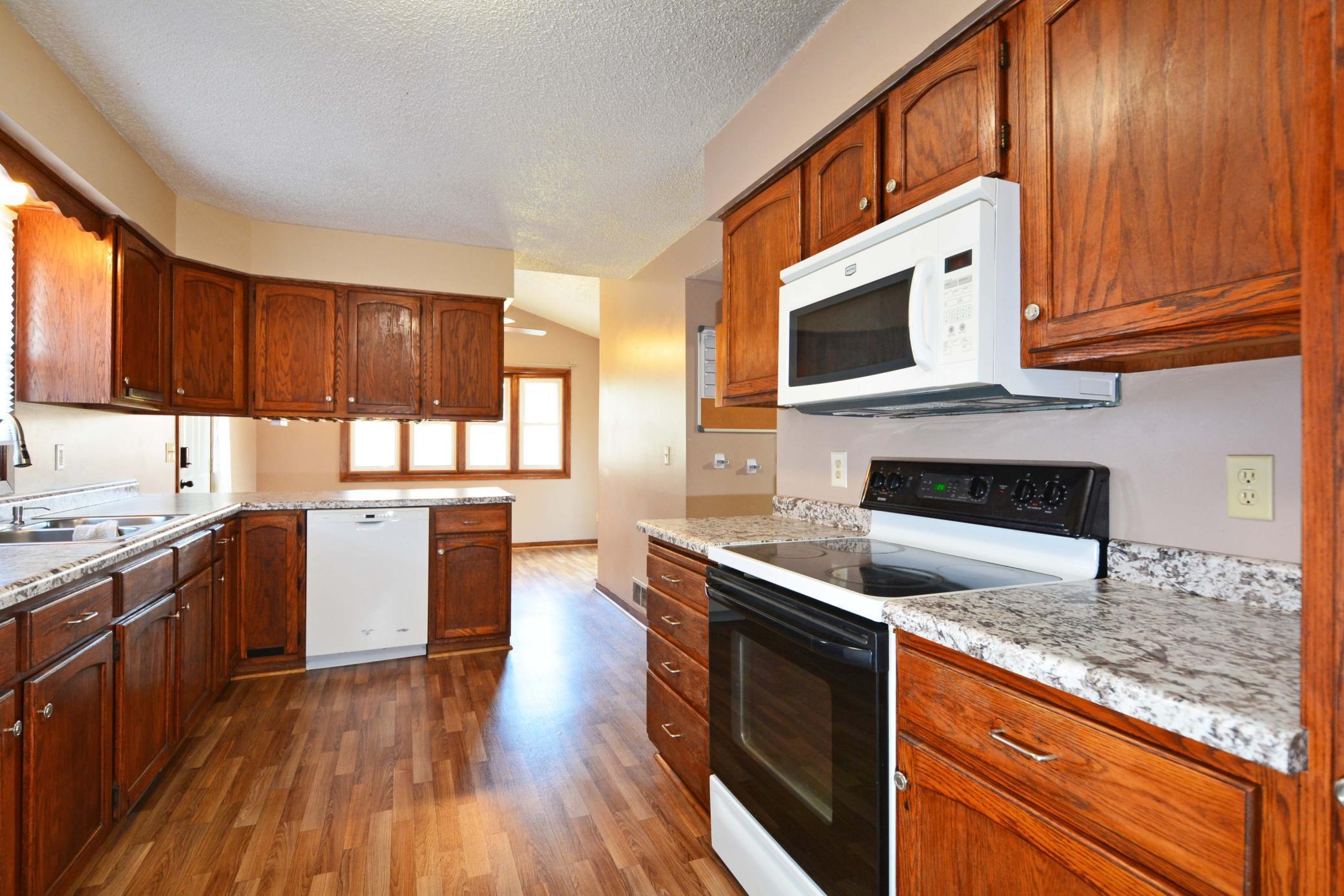 1483 3rd Street E Property Photo 9