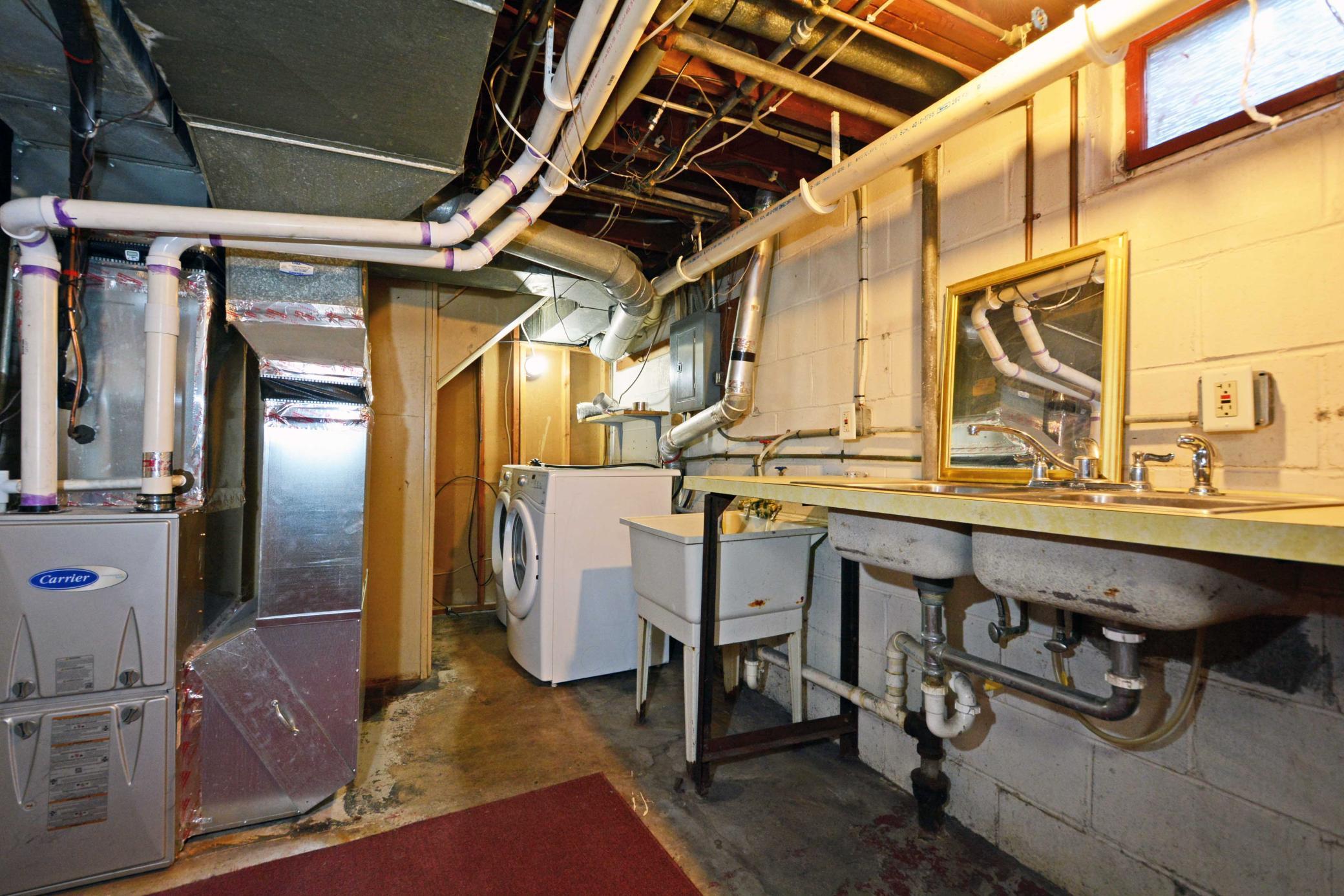 1483 3rd Street E Property Photo 25