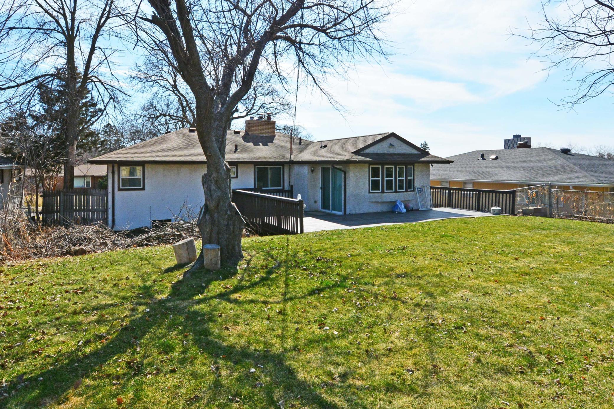 1483 3rd Street E Property Photo 29