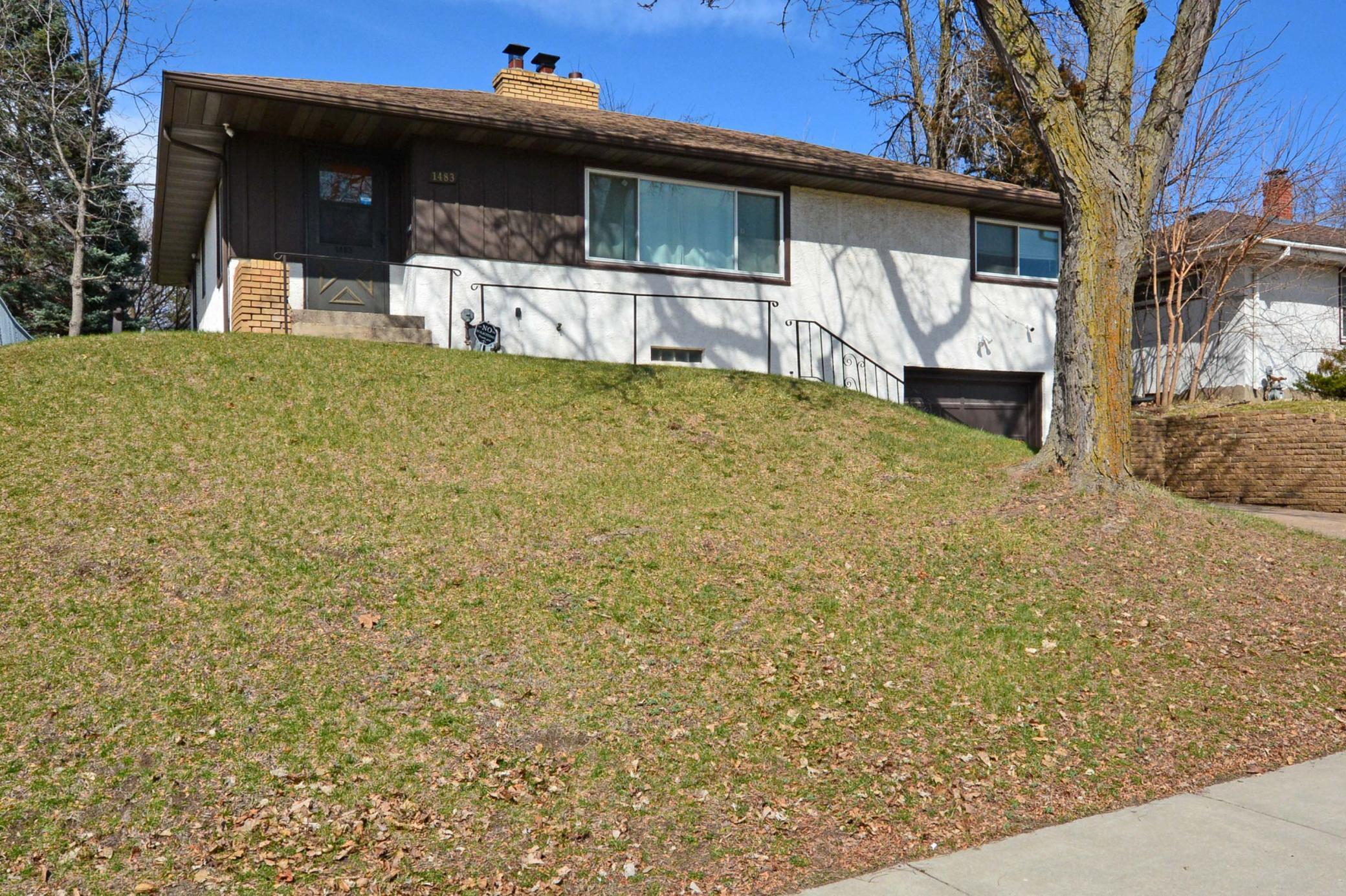 1483 3rd Street E Property Photo 30
