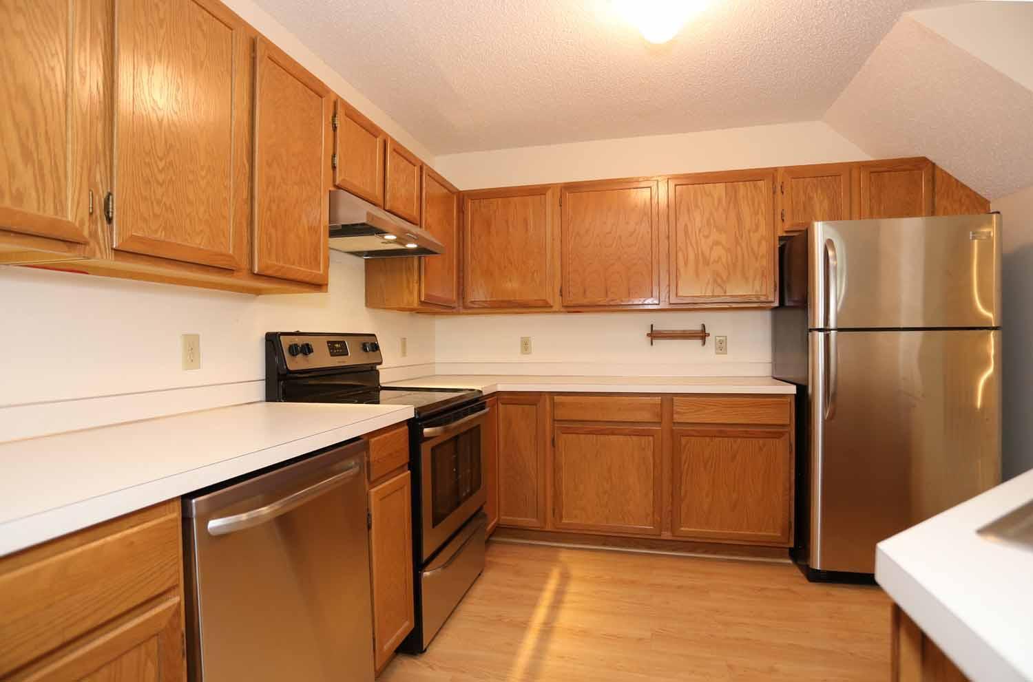 7689 Nicholas Way Property Photo 3