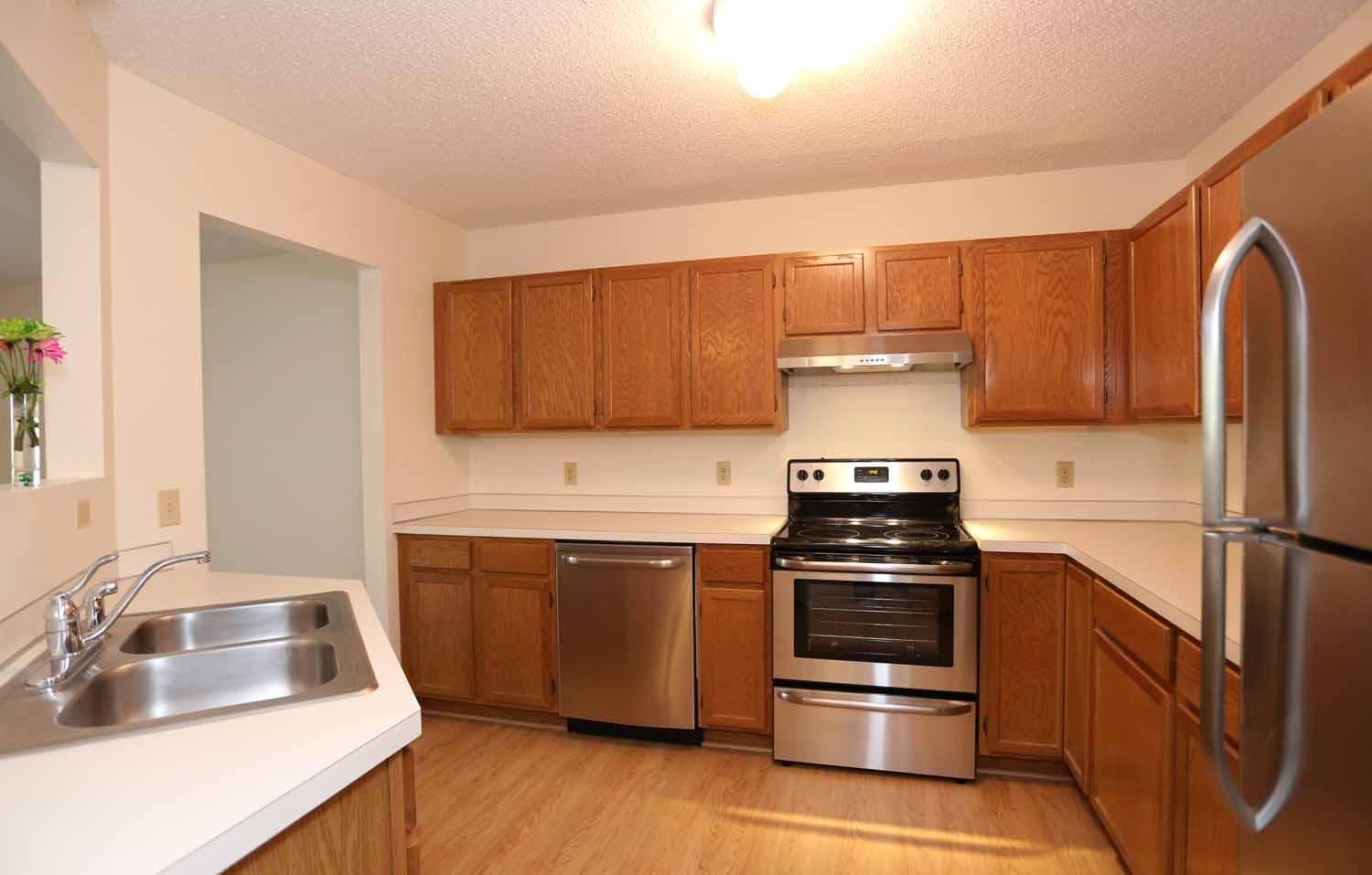 7689 Nicholas Way Property Photo 4