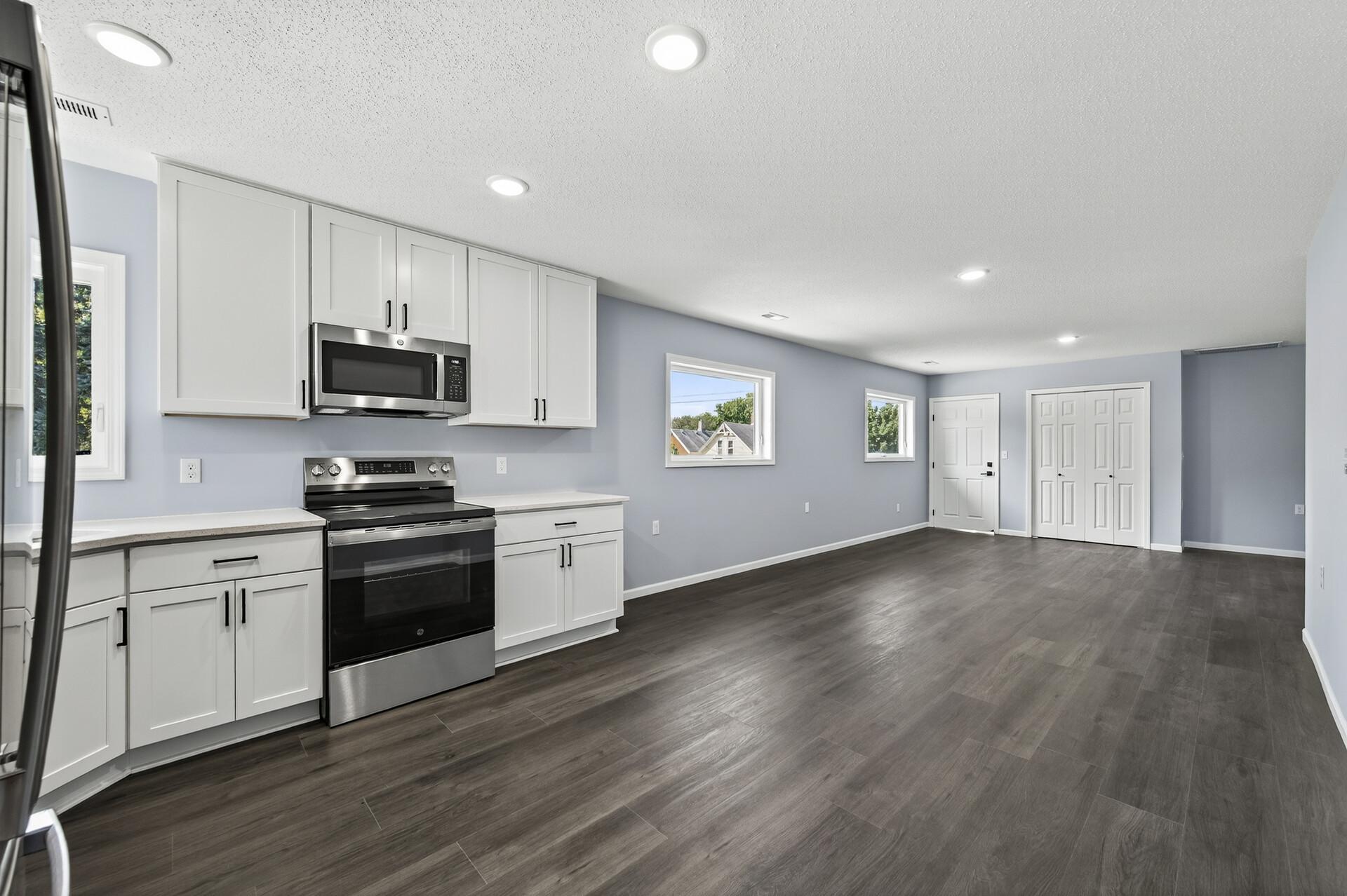 725 Wilson Avenue Property Photo 25