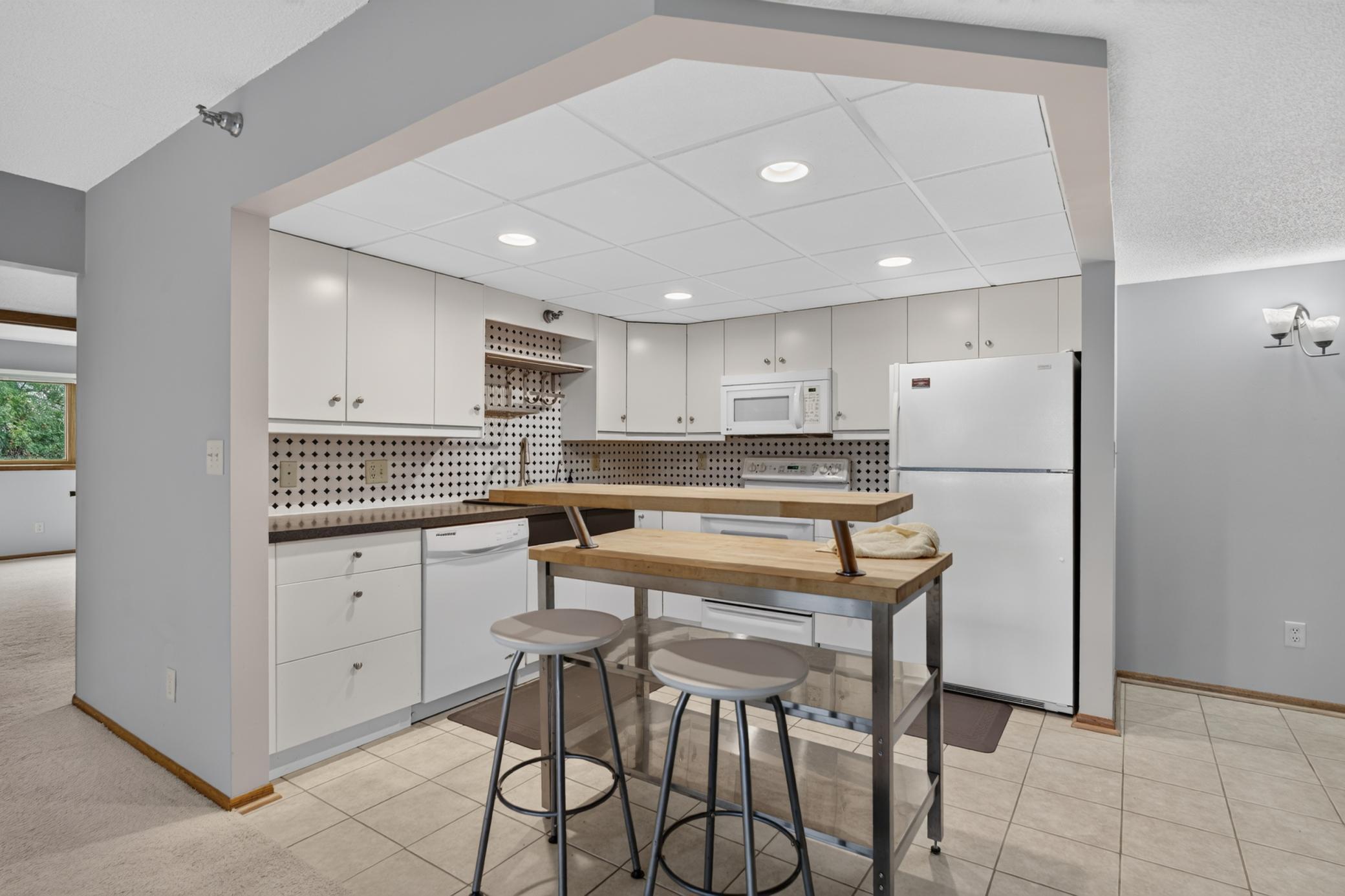 2100 Valkyrie Drive NW 201 Property Photo 1