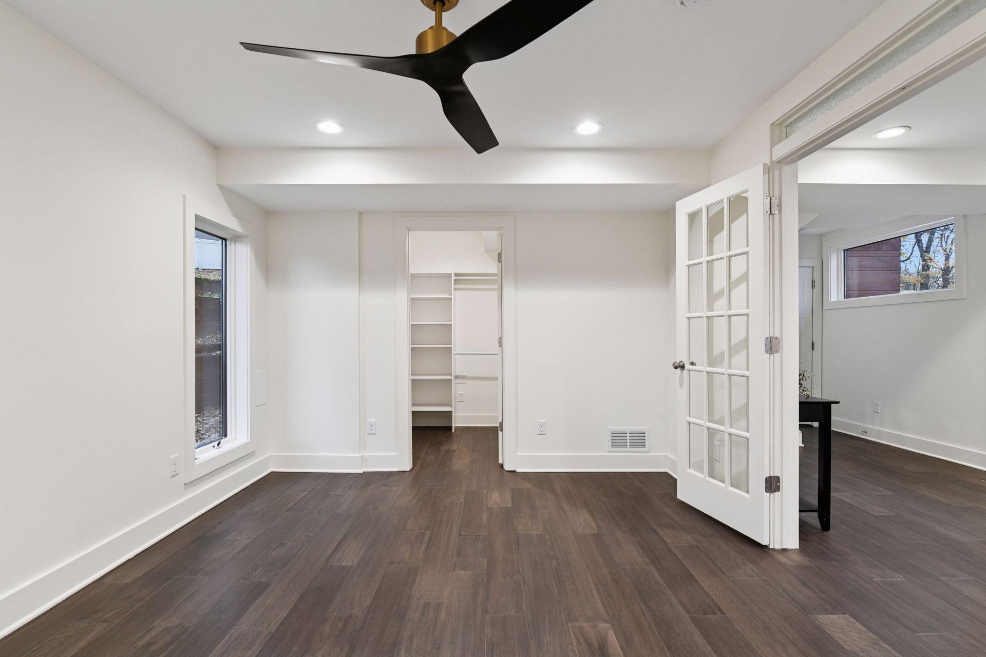 4945 Glen Elyn Road Property Photo 45