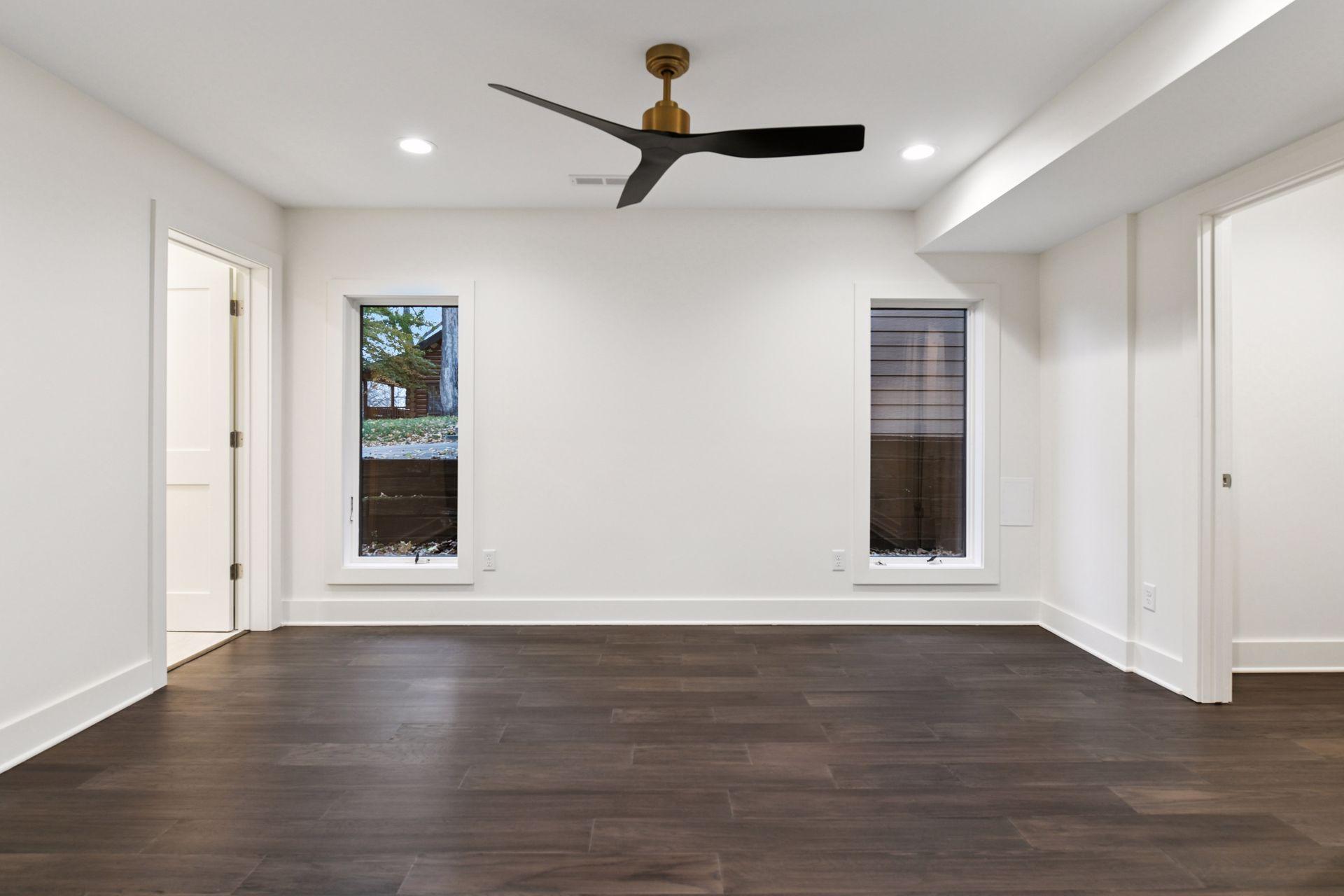 4945 Glen Elyn Road Property Photo 46