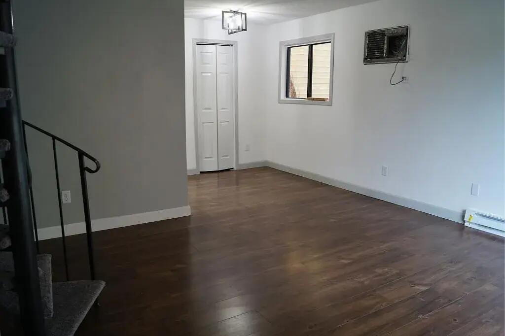 7332 72nd Lane N Property Photo 4