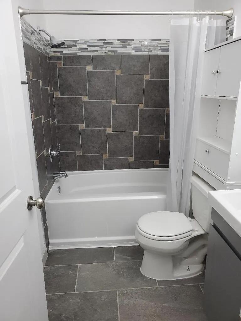 7332 72nd Lane N Property Photo 8