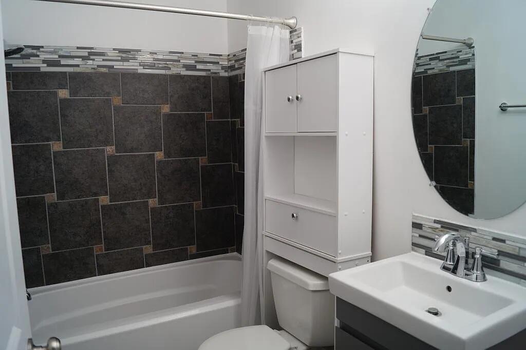 7332 72nd Lane N Property Photo 18