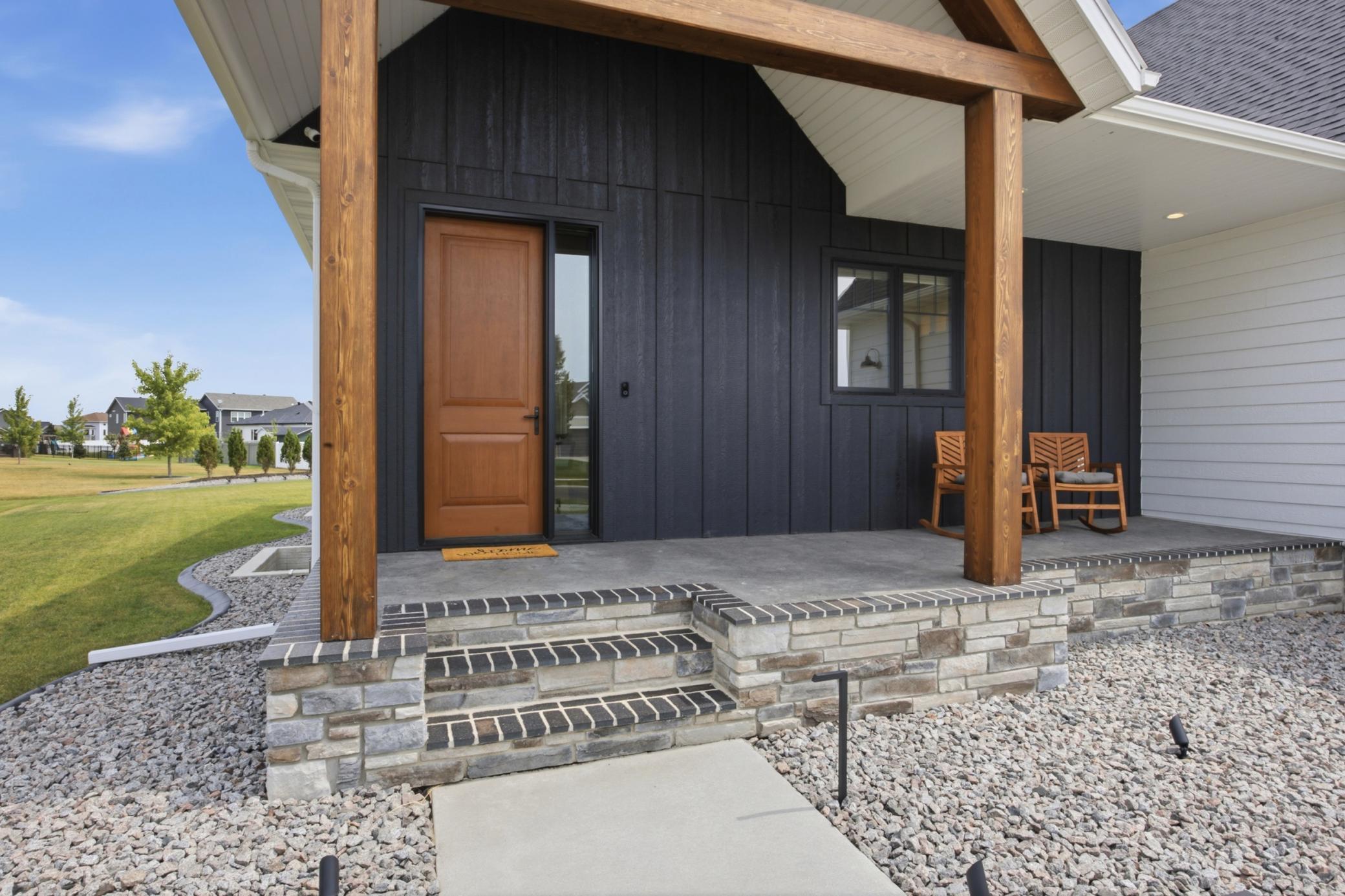 3632 Crimson Loop S Property Photo 3