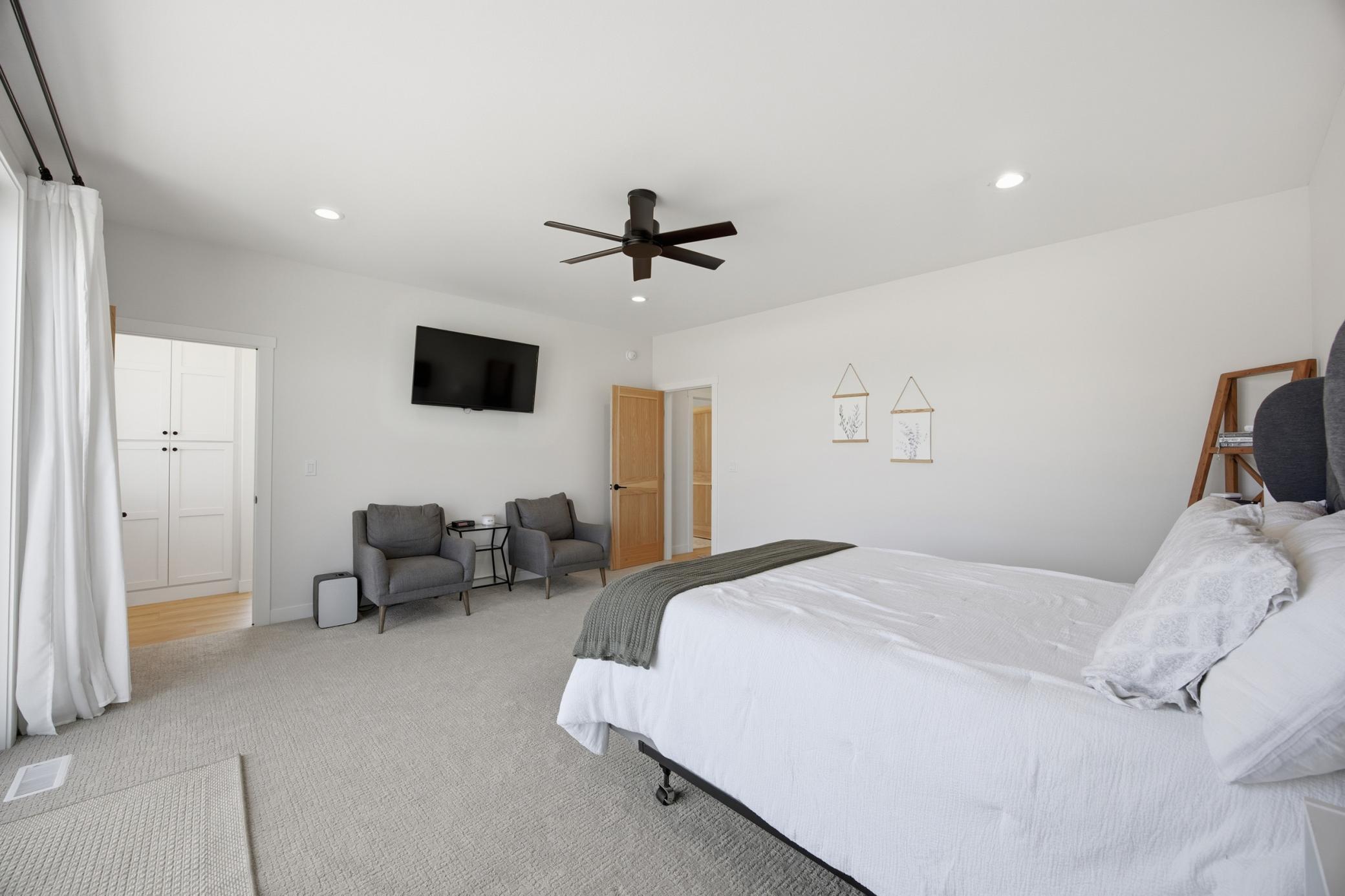 3632 Crimson Loop S Property Photo 27