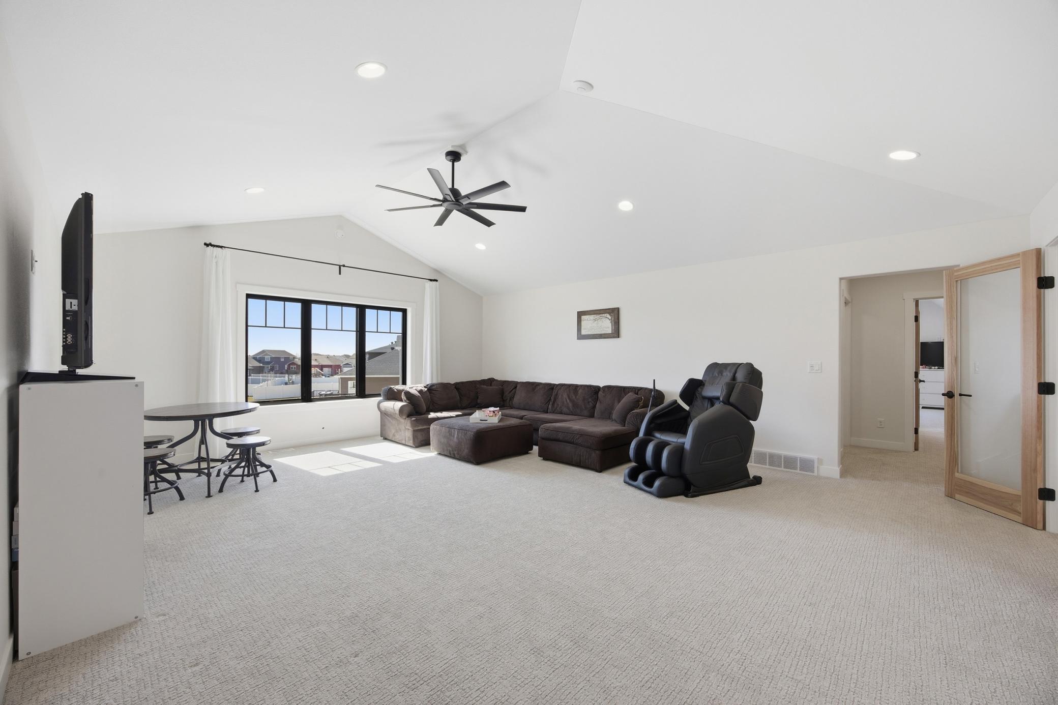 3632 Crimson Loop S Property Photo 39