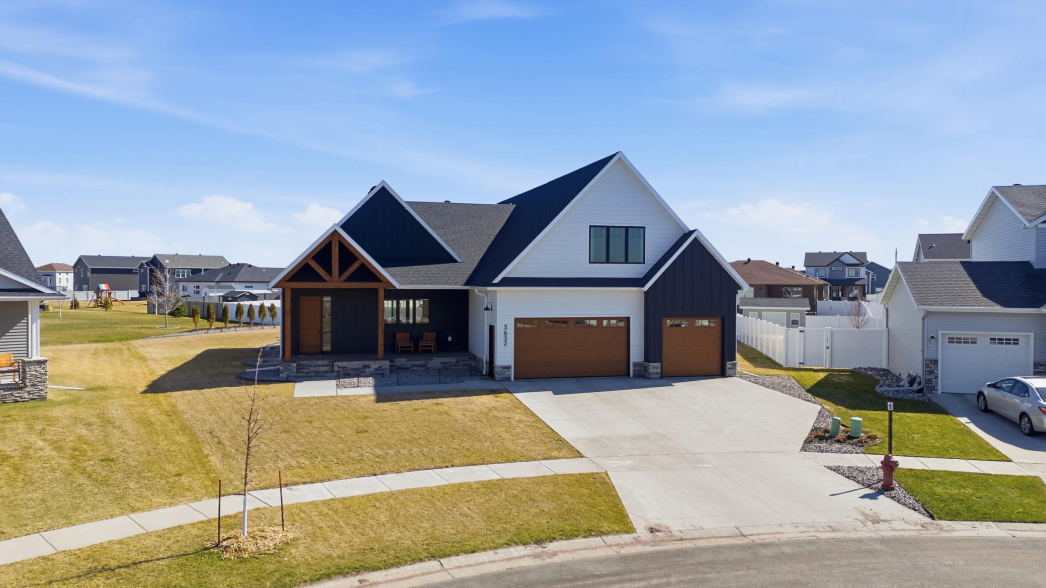 3632 Crimson Loop S Property Photo 68