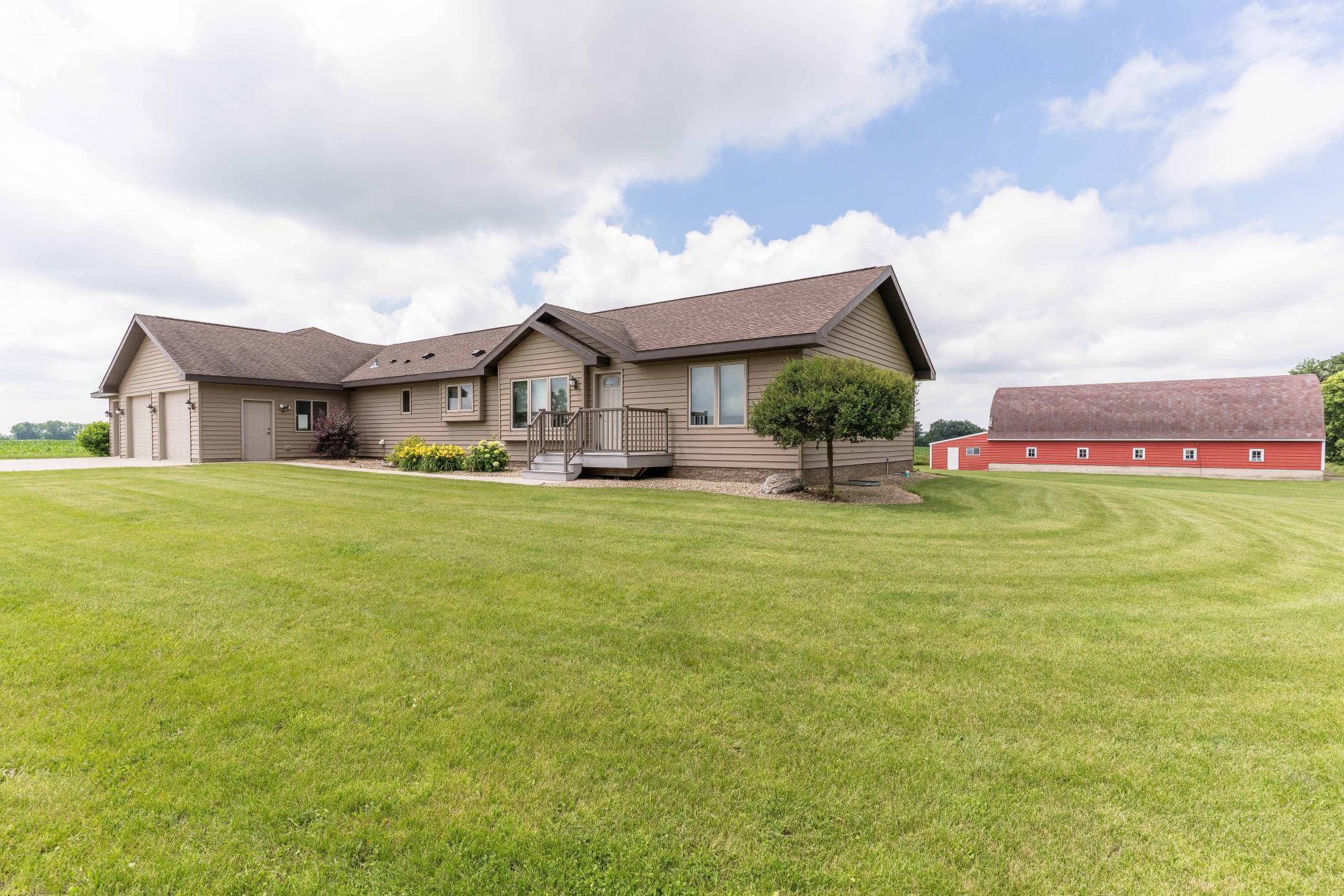 6432 Botzet Road Ne Property Photo 8