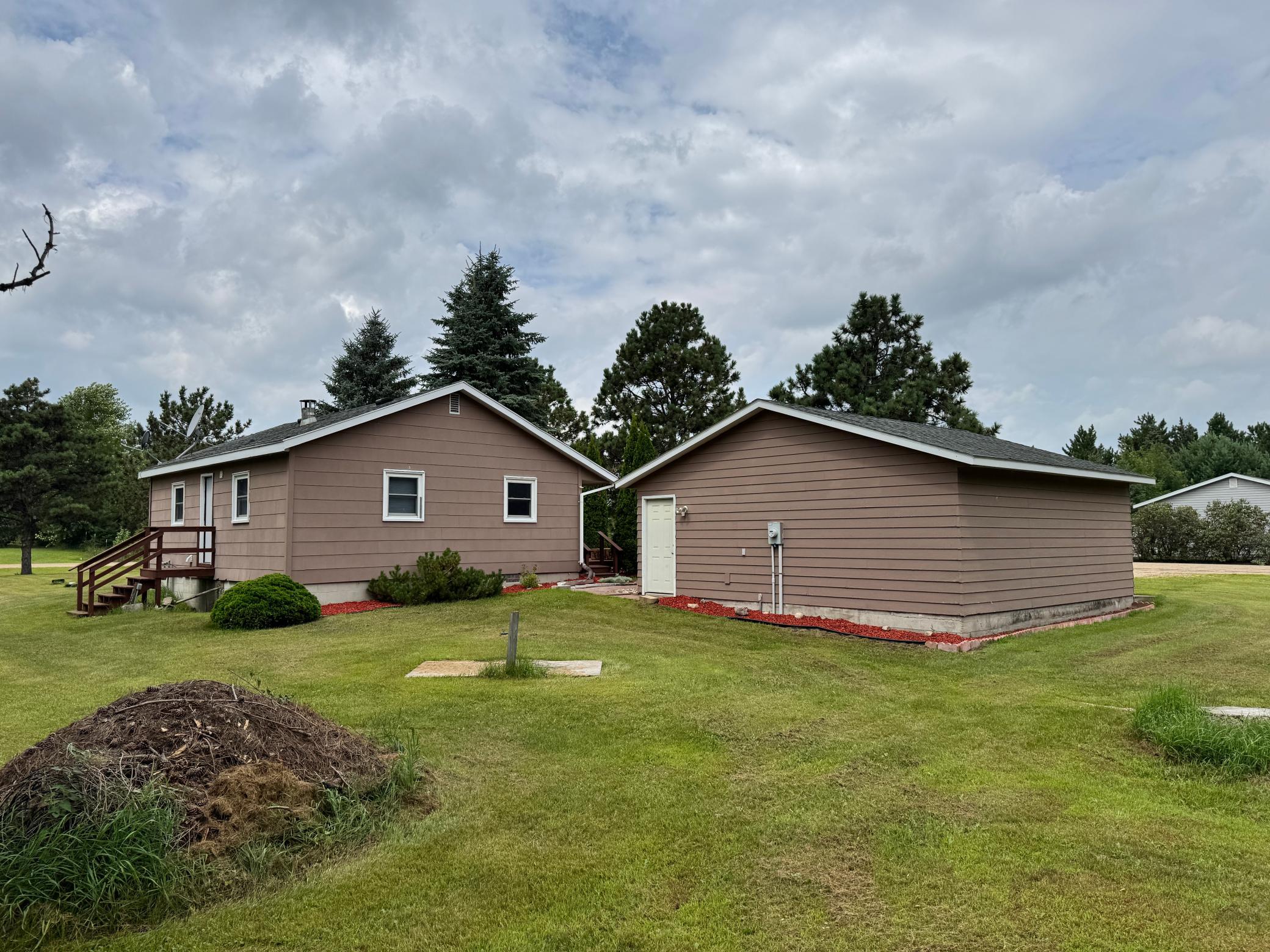 246 Park Circle Property Photo 3