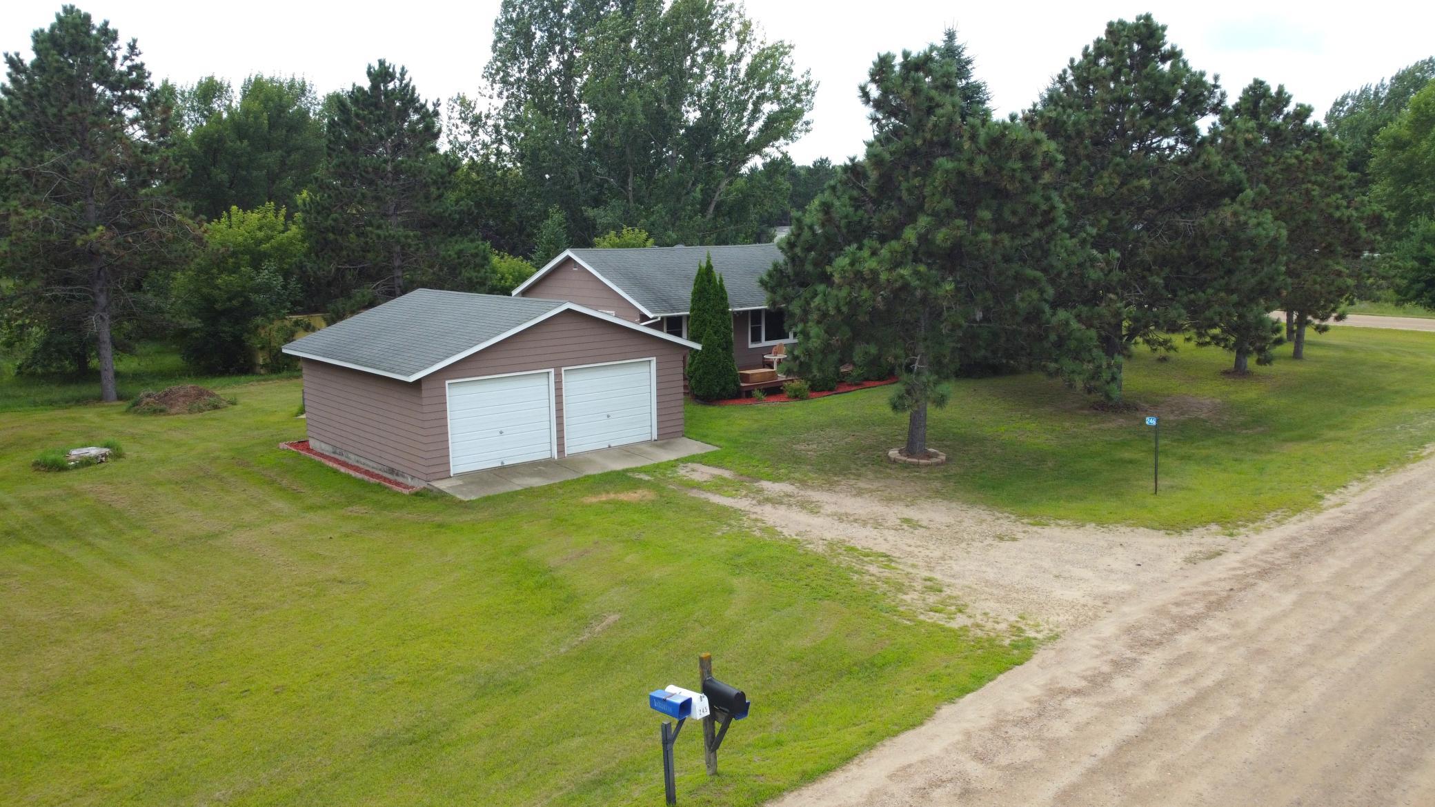 246 Park Circle Property Photo 4