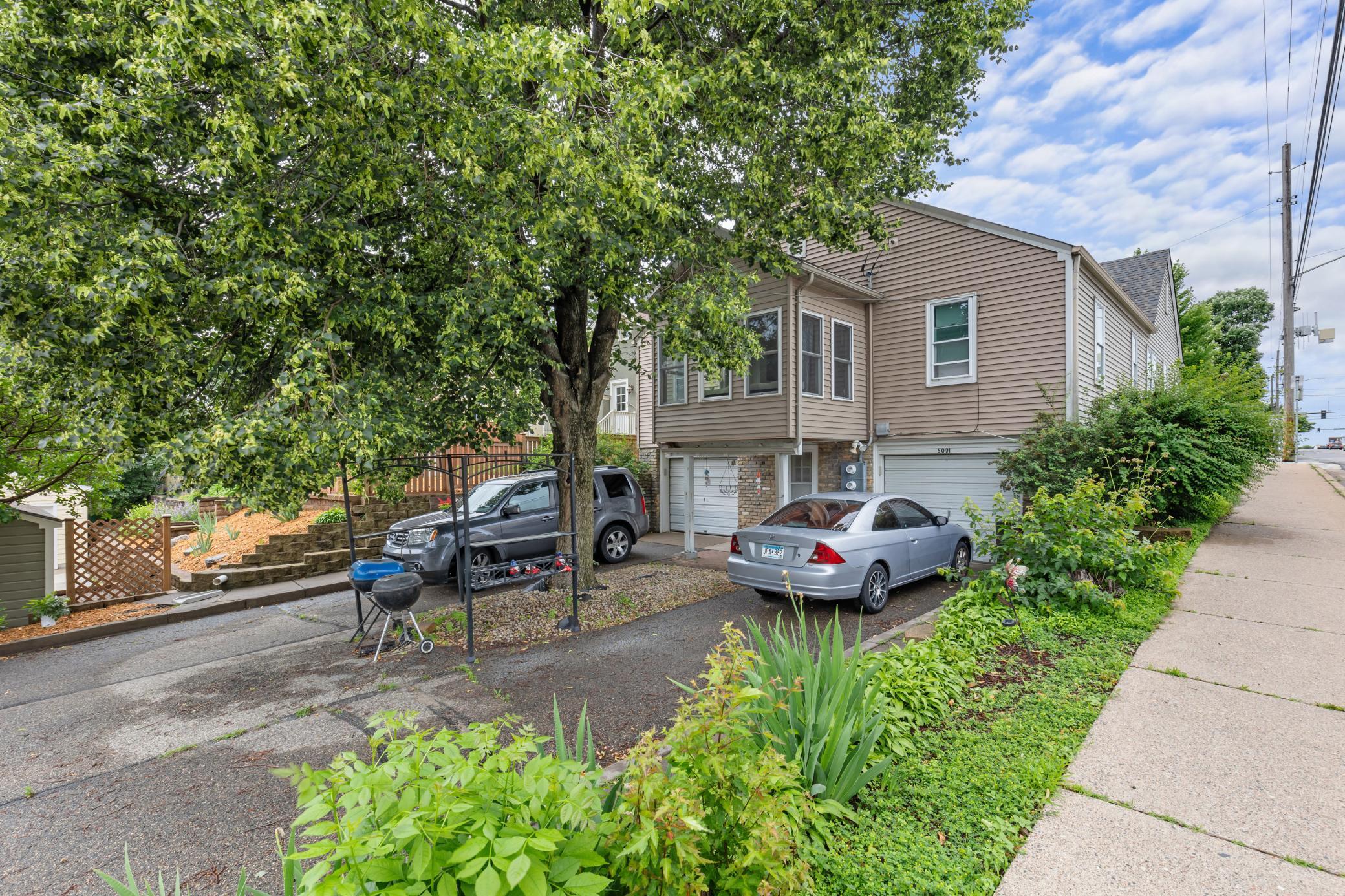 5001 Thomas Avenue S Property Photo 11