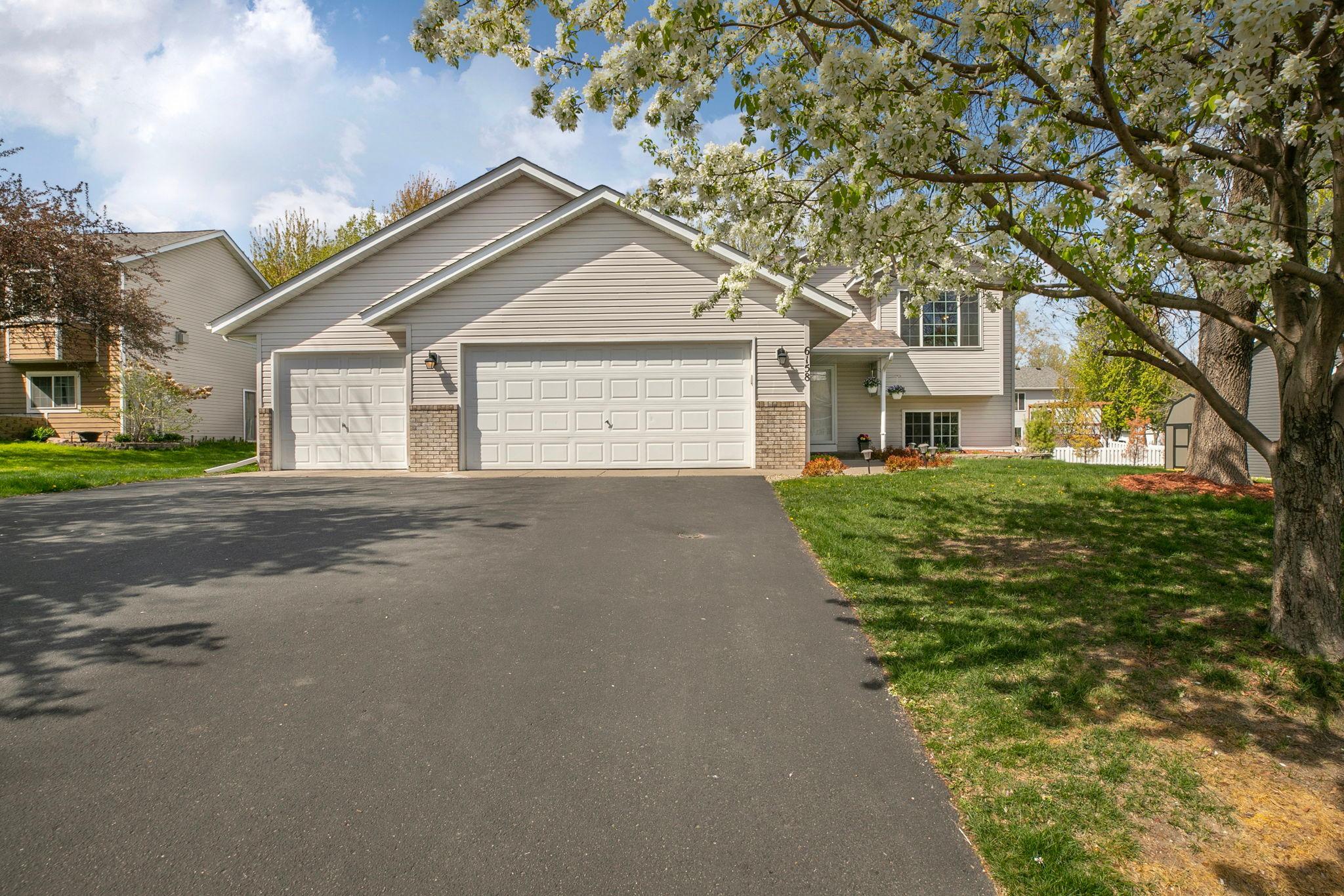 6158 Wildwood Way Property Photo 1