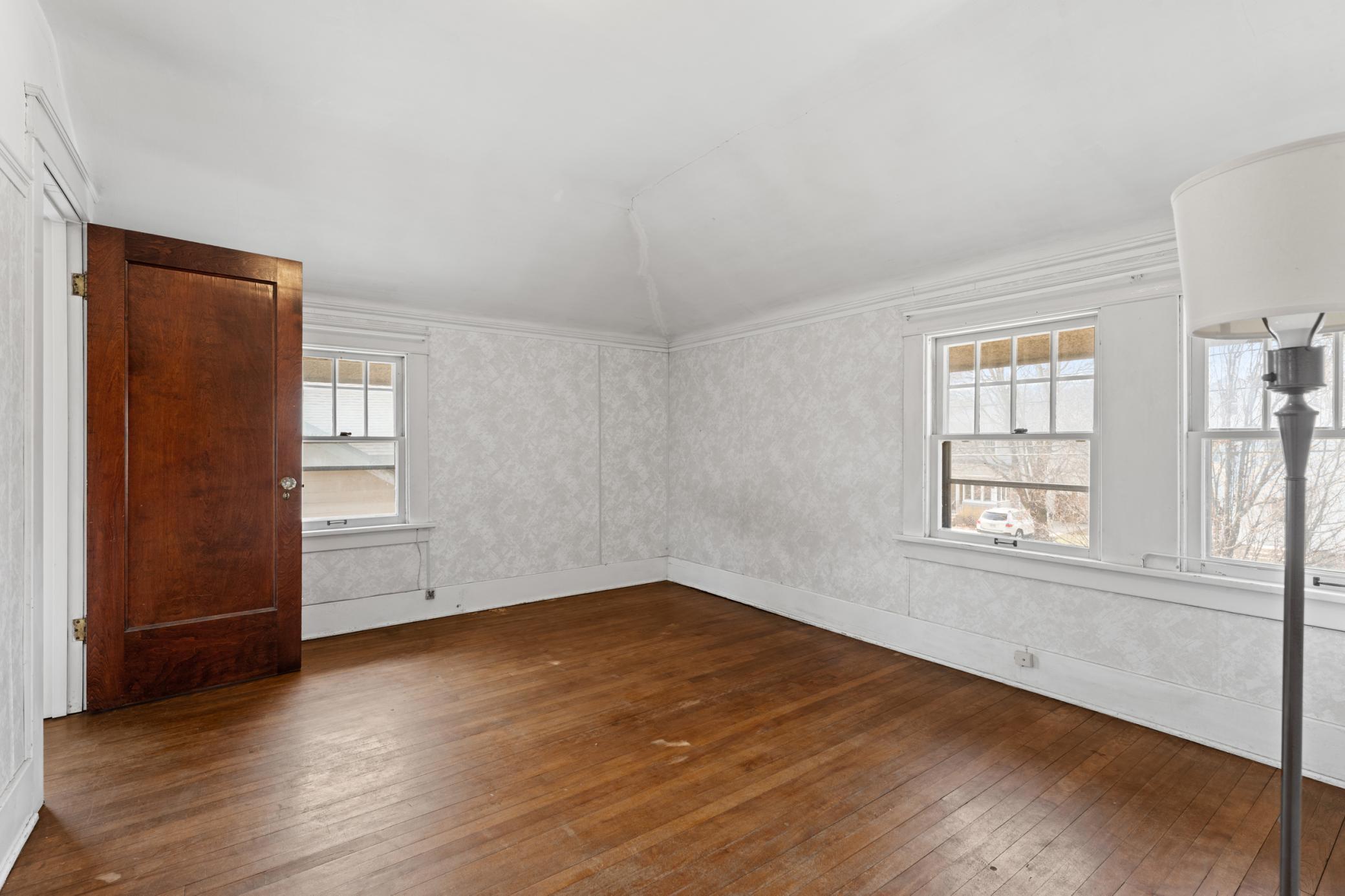 116 11th Avenue Nw Property Photo 23