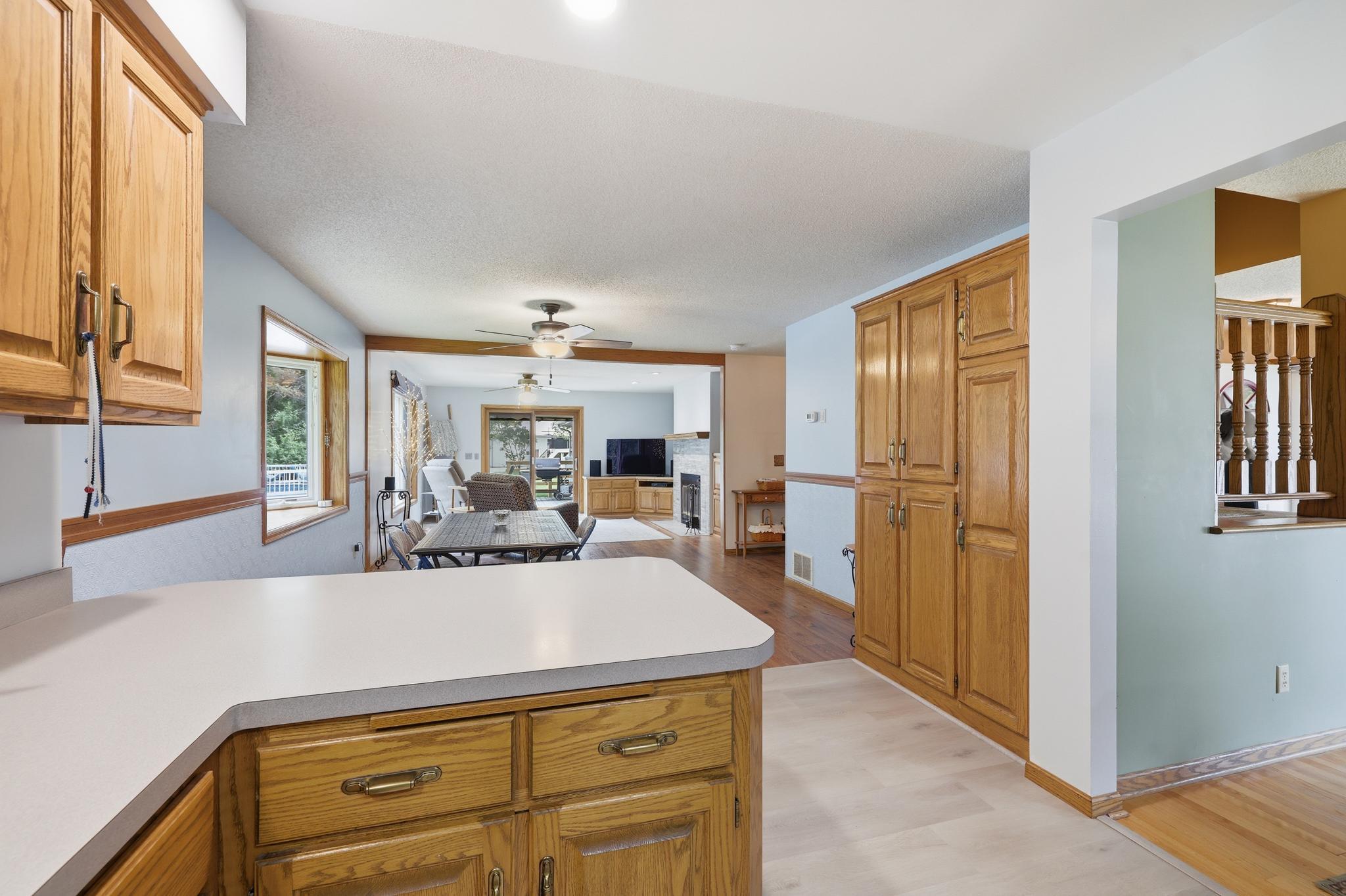 2217 Gentry Avenue N Property Photo 16