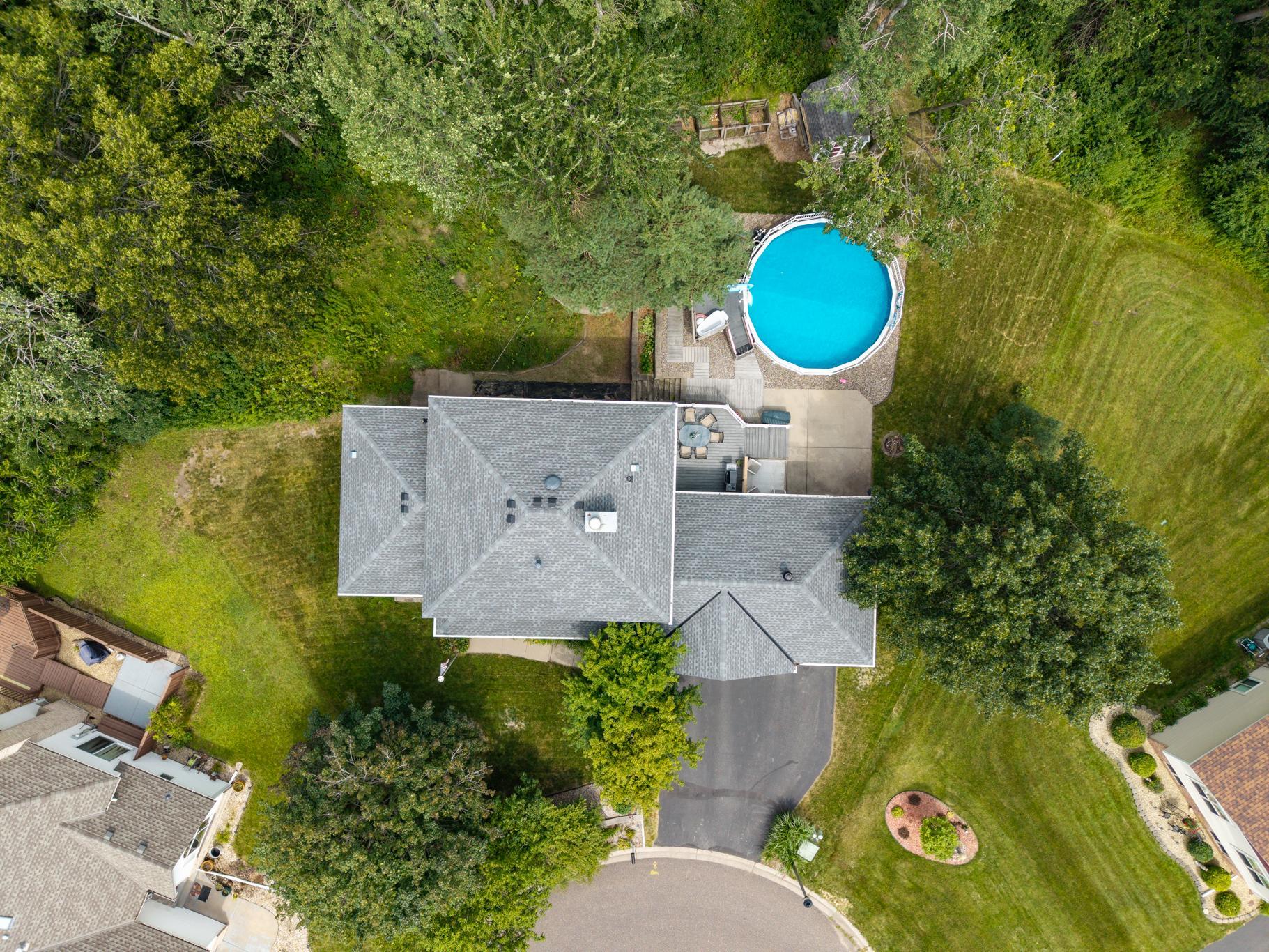 2217 Gentry Avenue N Property Photo 45