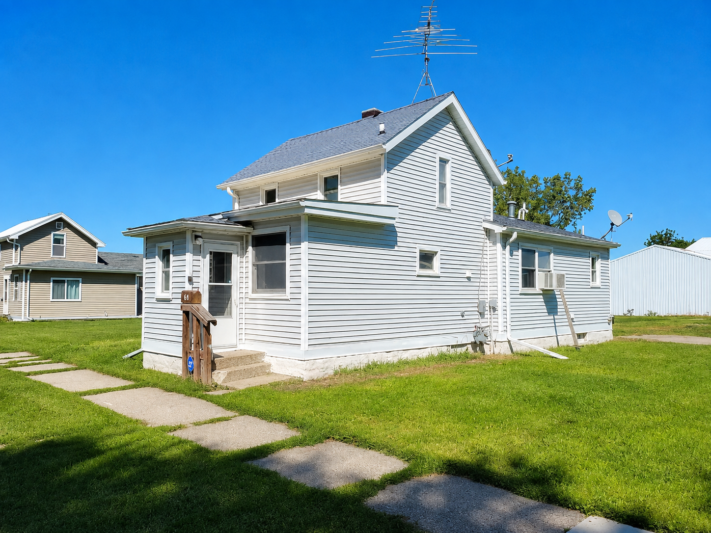 245 3rd Avenue Se Property Photo 1