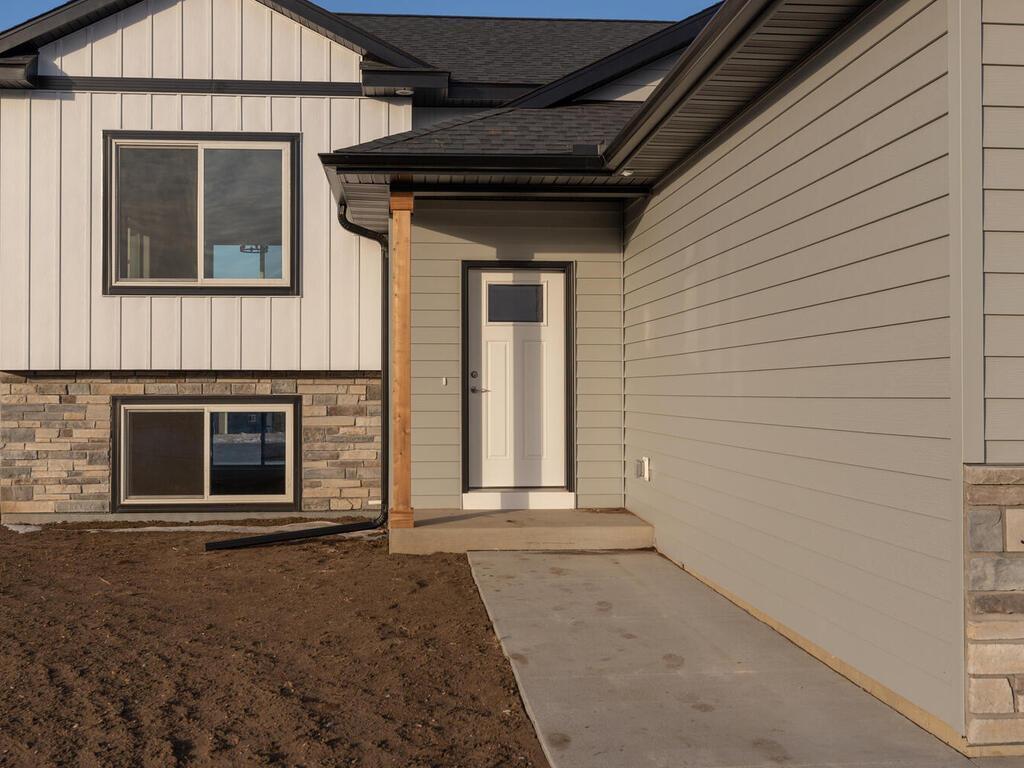 424 Amco Ln Property Photo 3