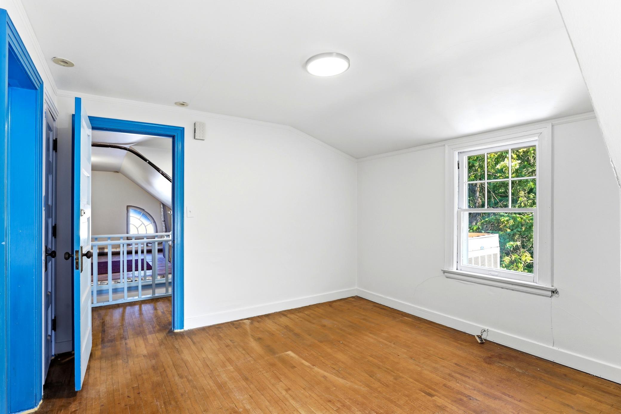 1615 E River Parkway Property Photo 38