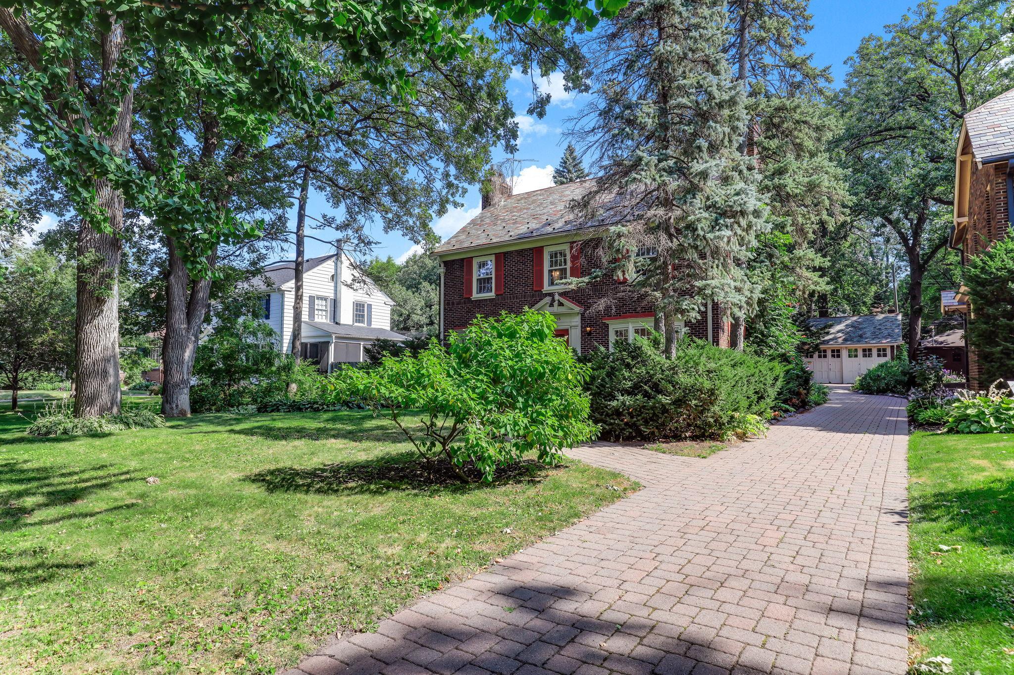 1615 E River Parkway Property Photo 43