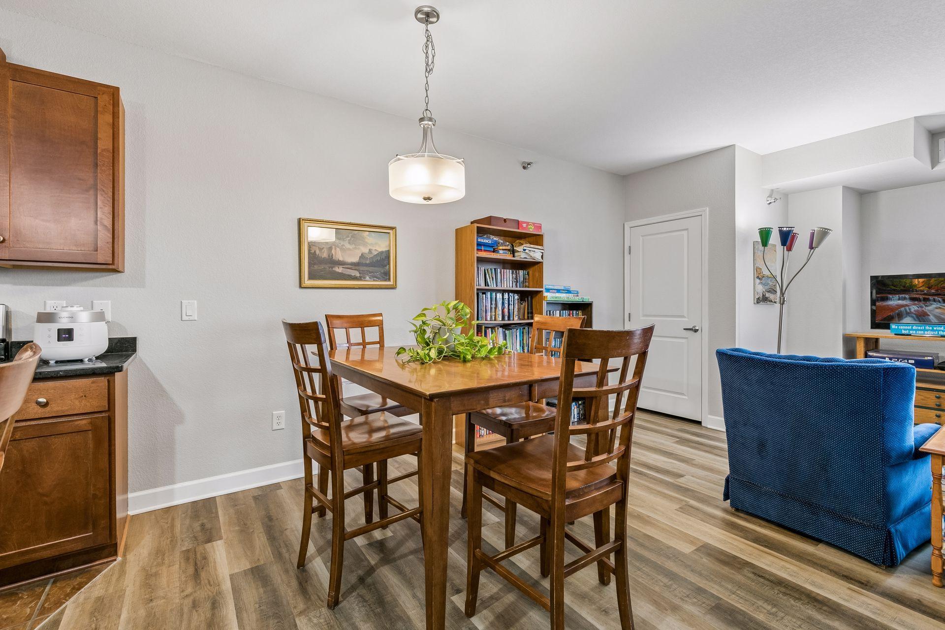 1155 Ford Road 407 Property Photo 11