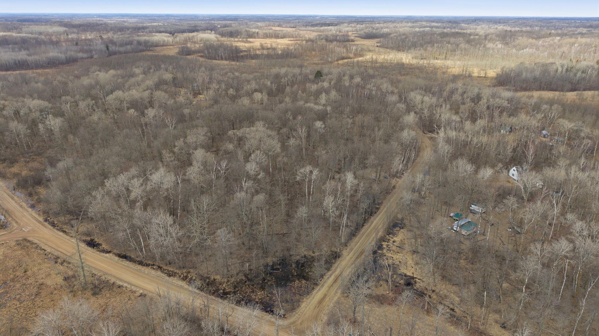 4853 Iroquois Loop Property Photo 5