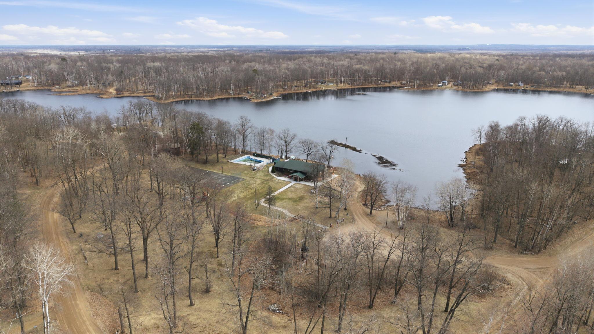 4853 Iroquois Loop Property Photo 11