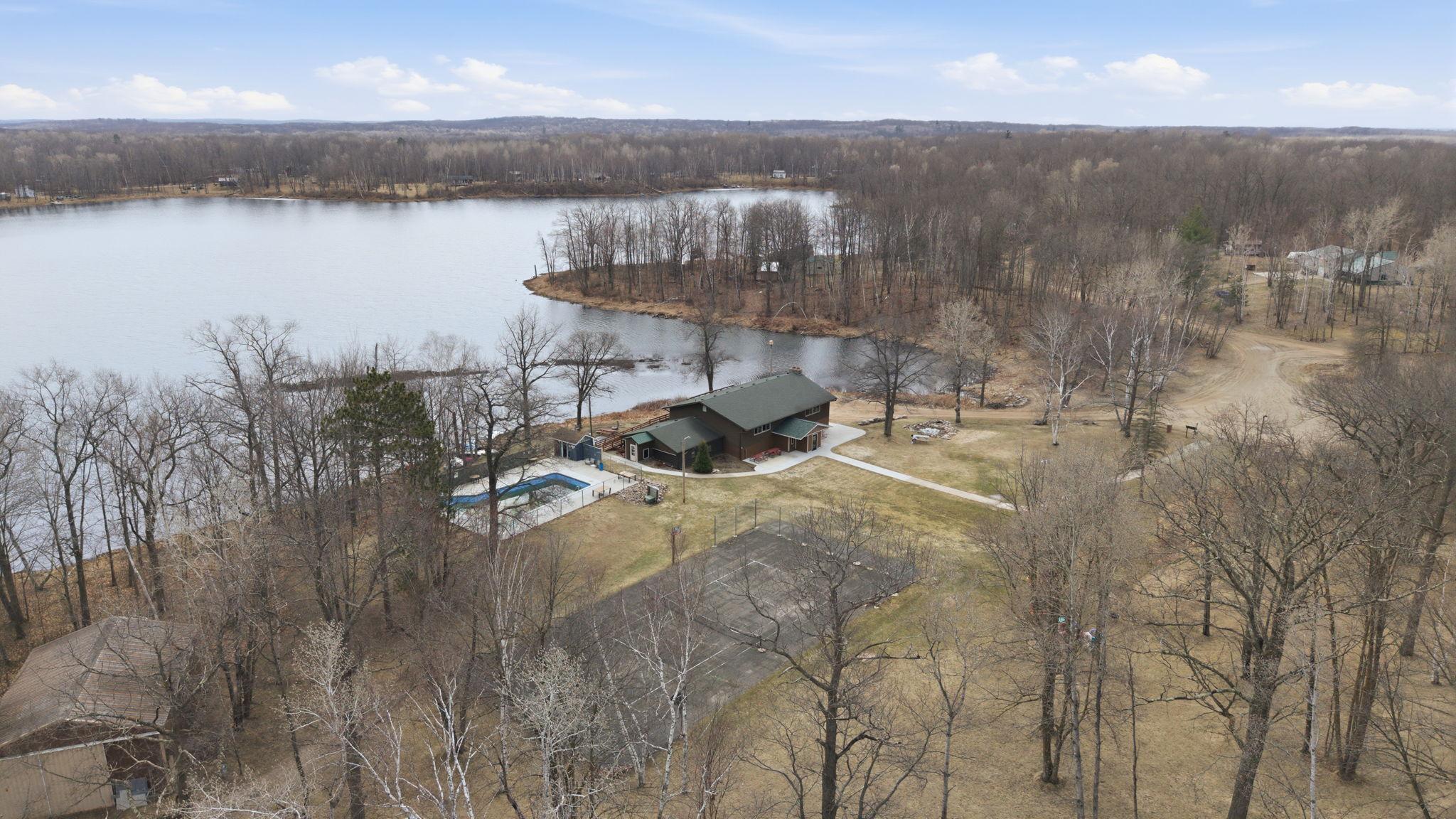 4853 Iroquois Loop Property Photo 15