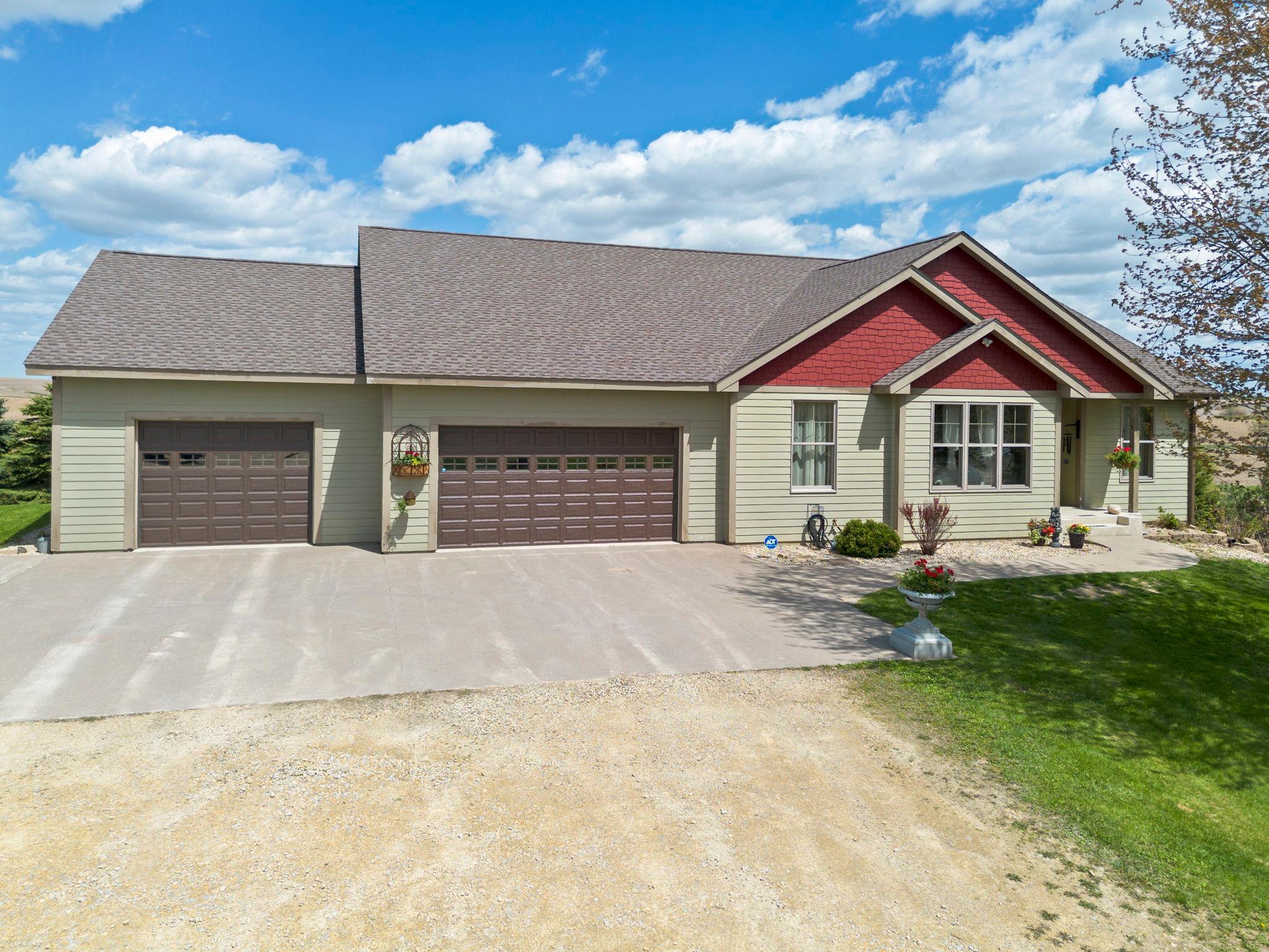15585 County 9 Boulevard Property Photo 7