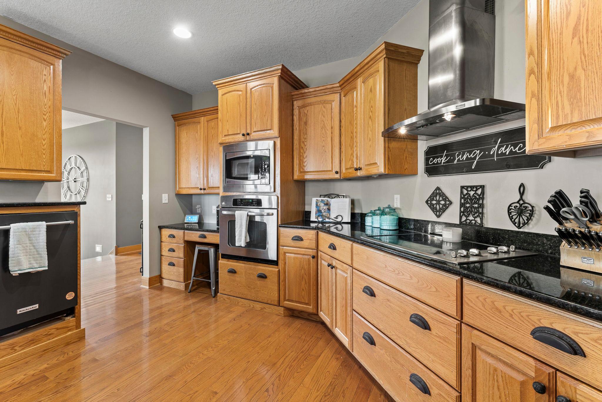 15585 County 9 Boulevard Property Photo 23