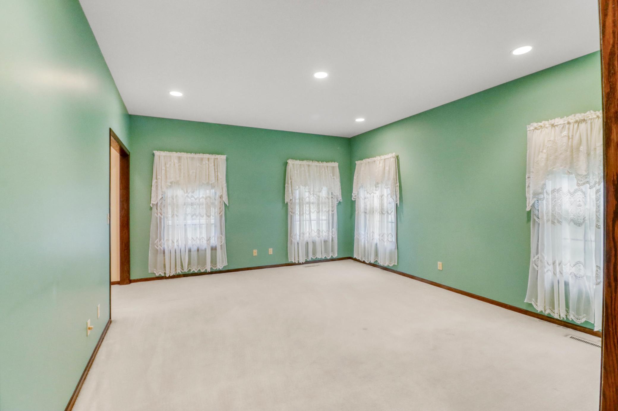 604 Pine Needle Drive Property Photo 34