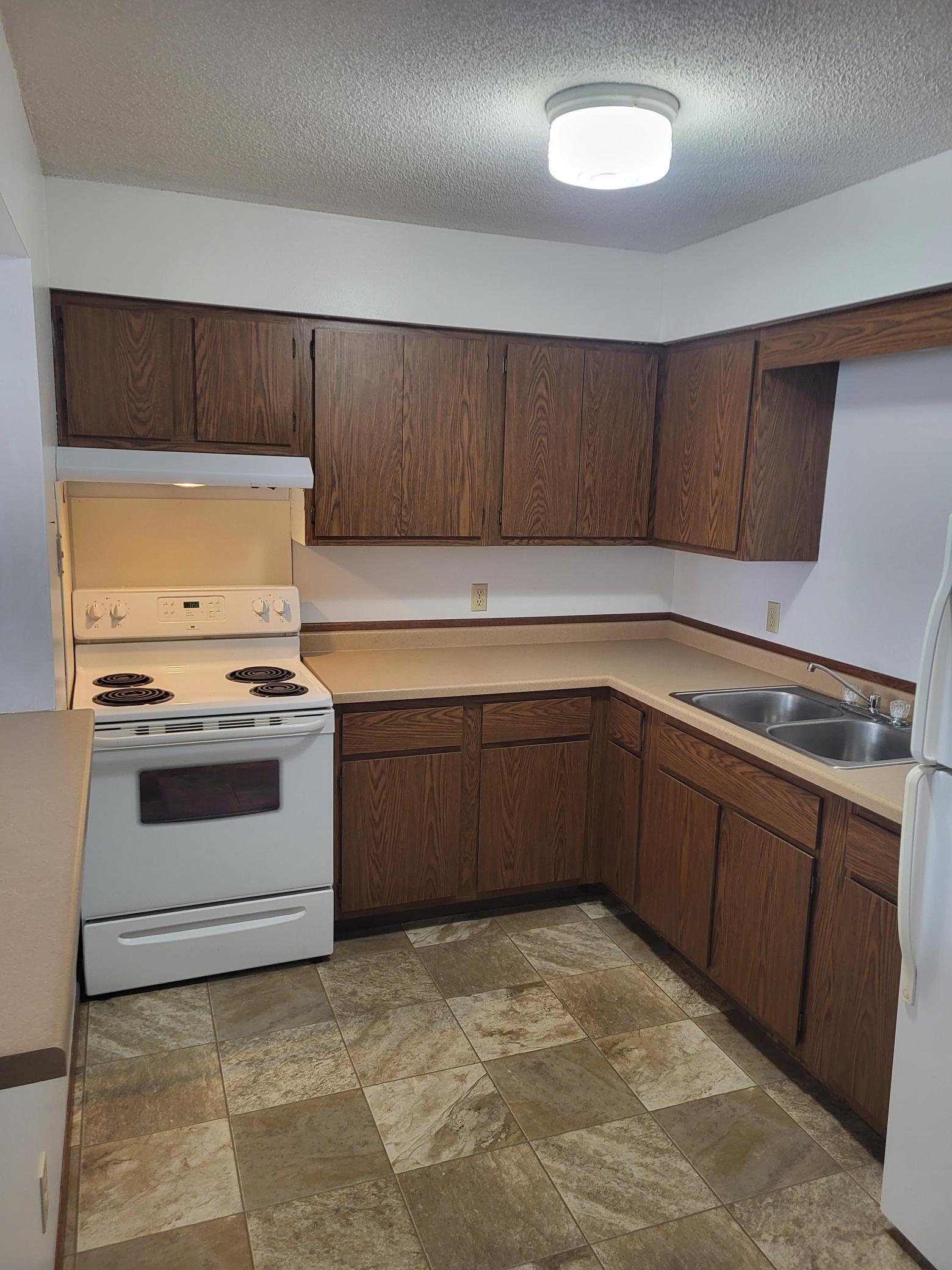 124 4th Avenue 5 Property Photo 4