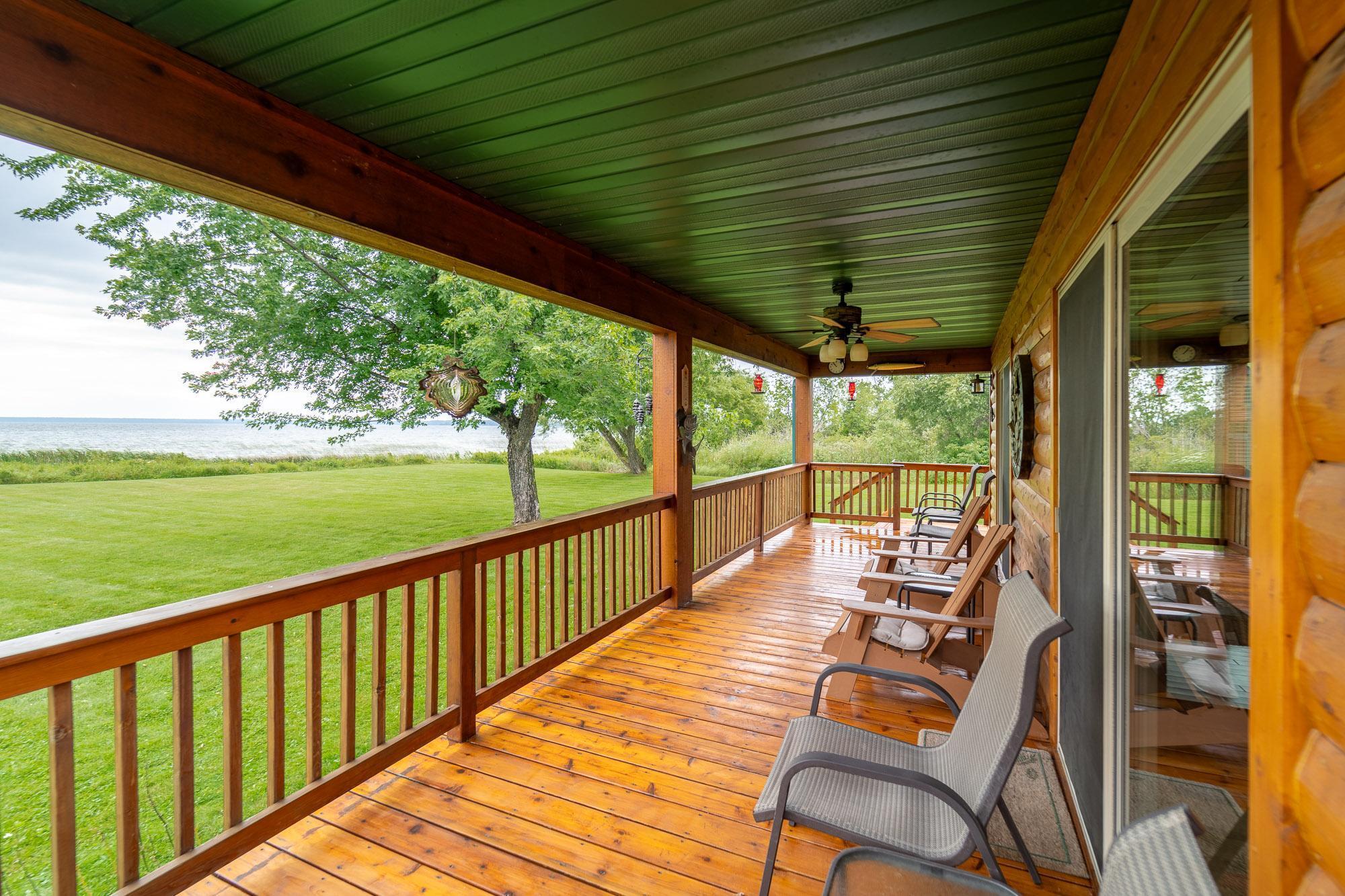 5845 Harbor View Drive Nw Property Photo 2